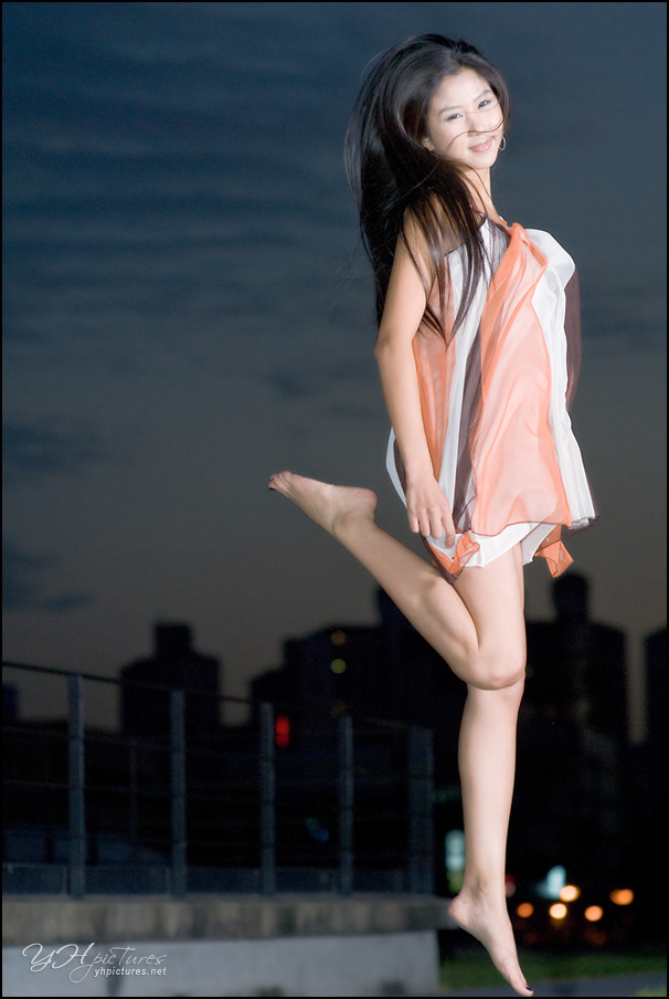 PJY09SU083984_05YY │ D200 │ Flash