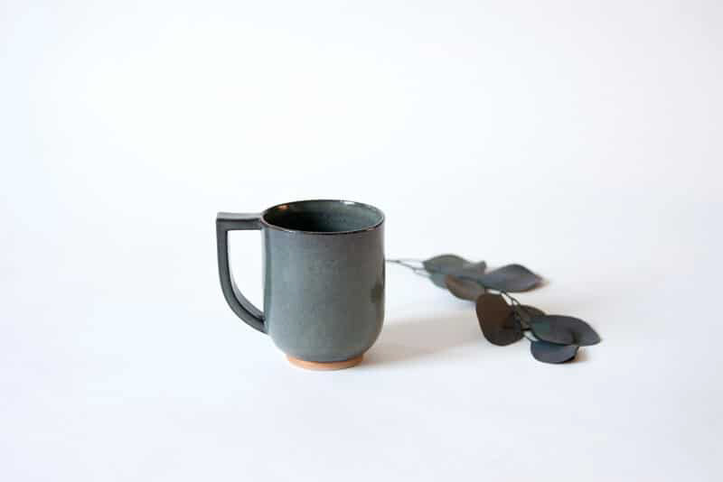 Tasse avec anse 38€