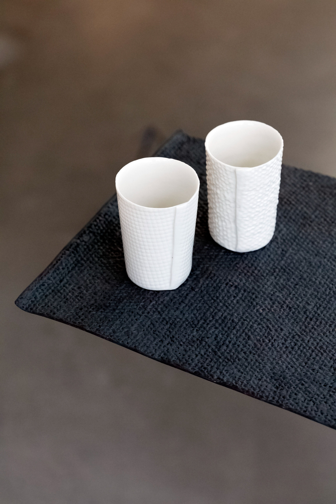 Plateaux impression 80€ / Gobelet en porcelaine 35€