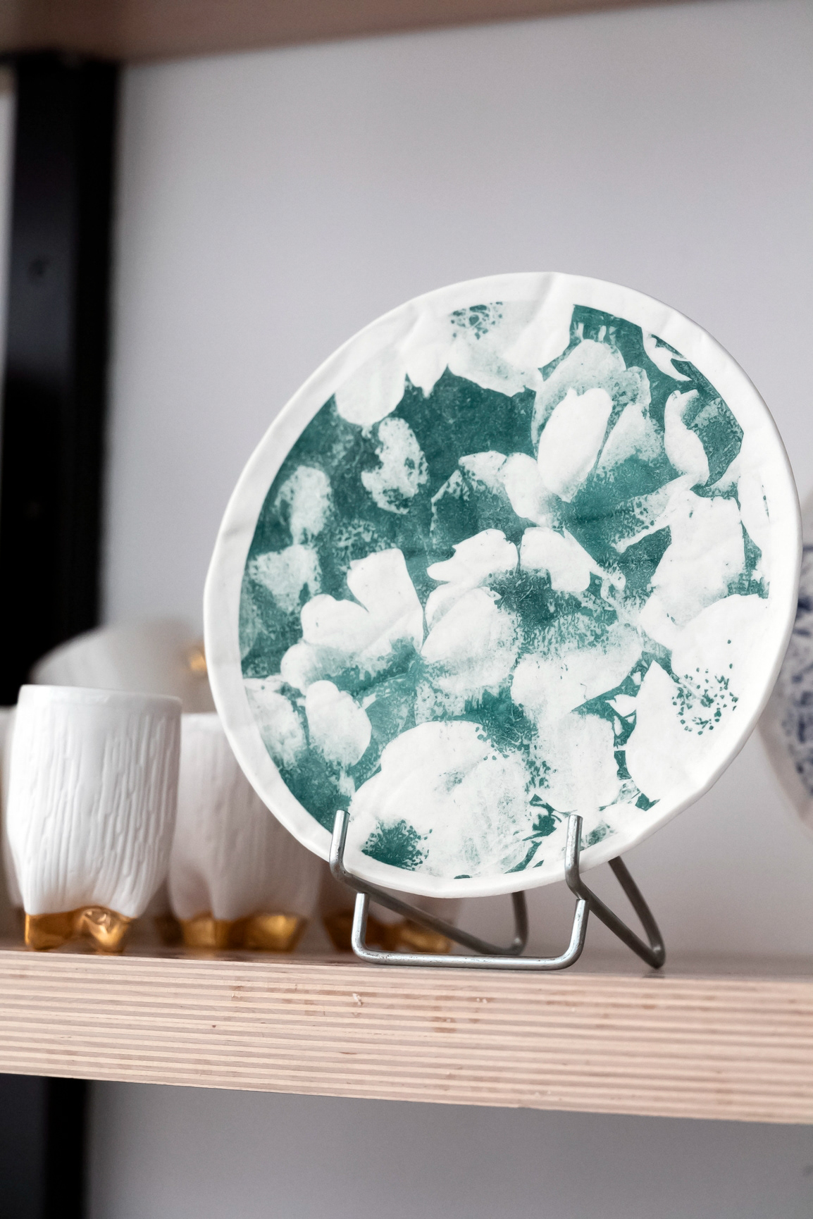 Assiettes fleurs biscuit de porcelaine transfert photo 50€