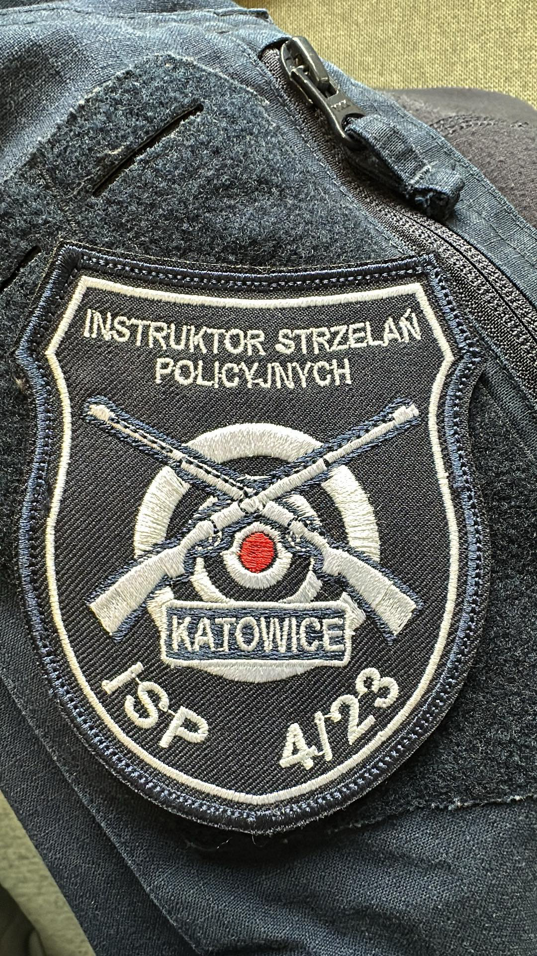 Projekt naszywki dla instruktora strzelectwa