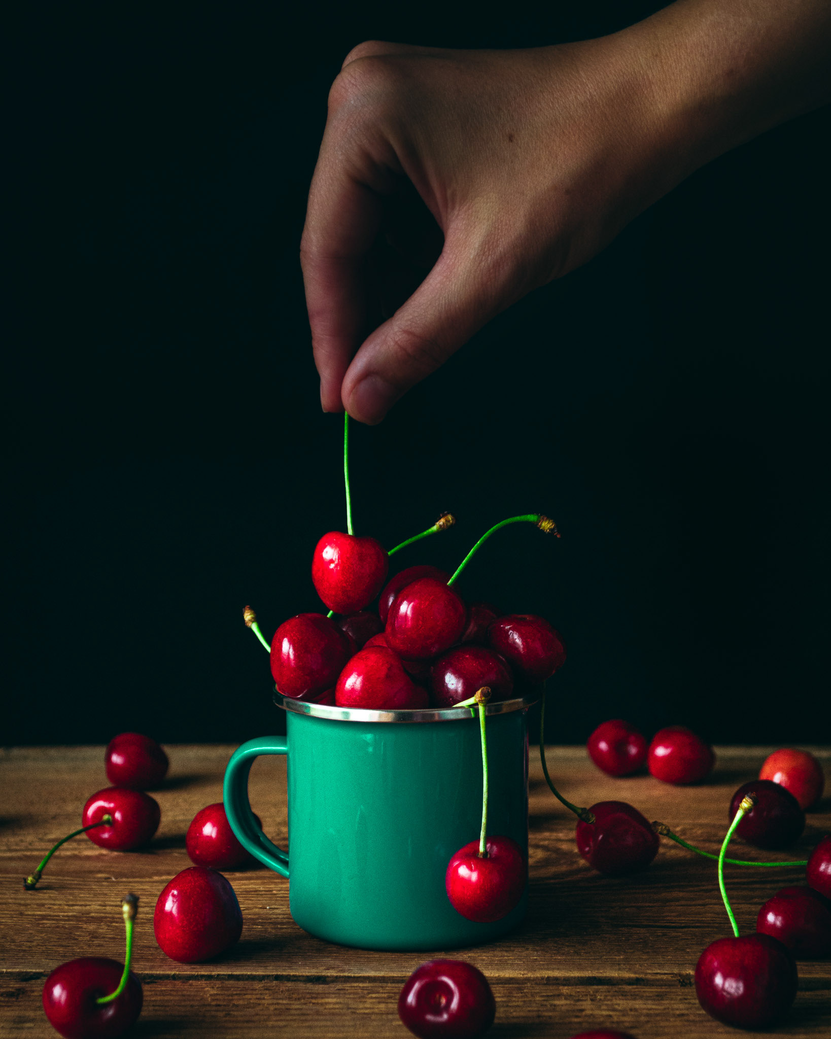 CHERRIES IN MUG
