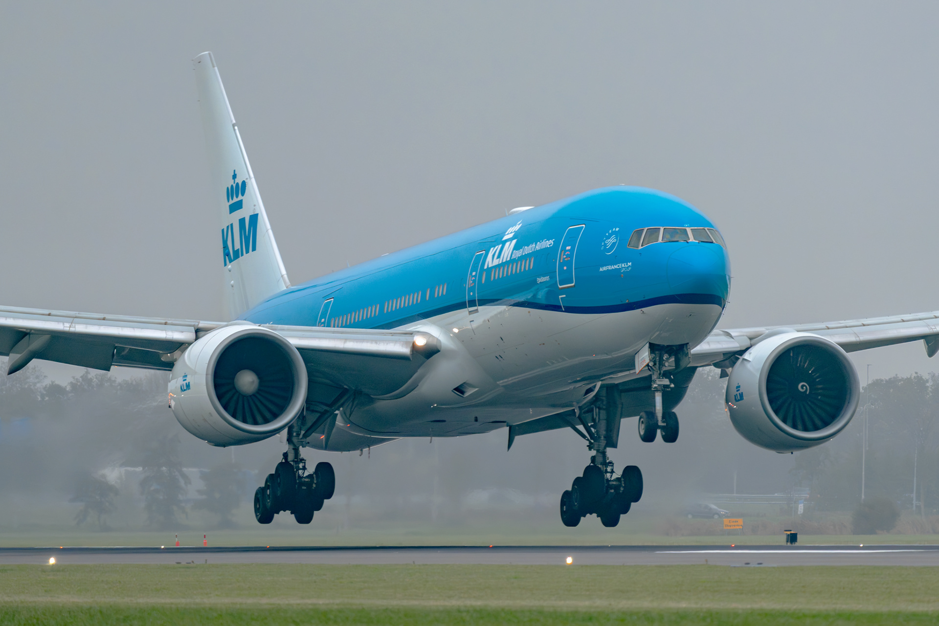 PH-BQE-KLM Royal Dutch Airlines-Boeing 777-200-AMS_EHAM