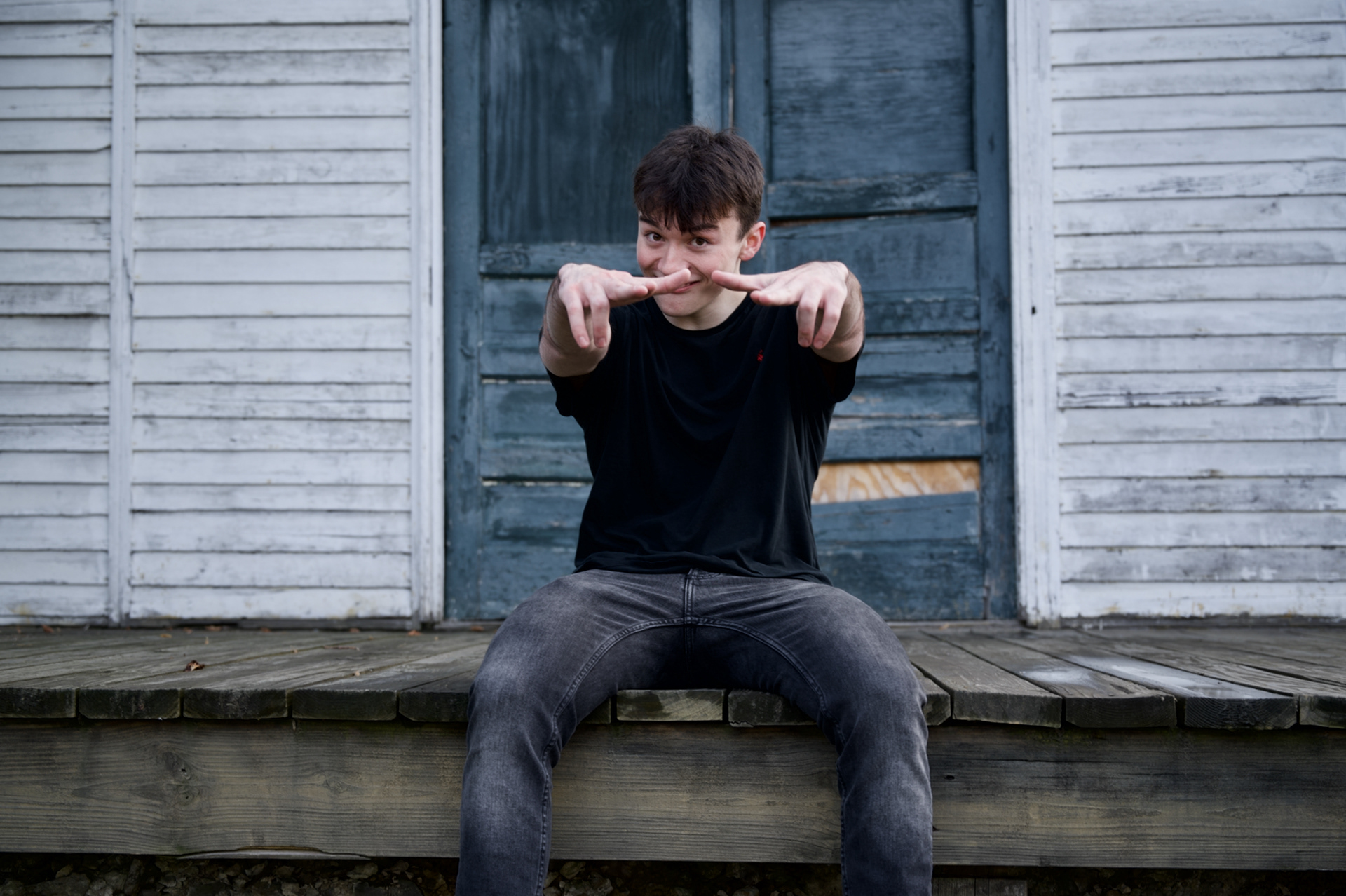 White House with teal door