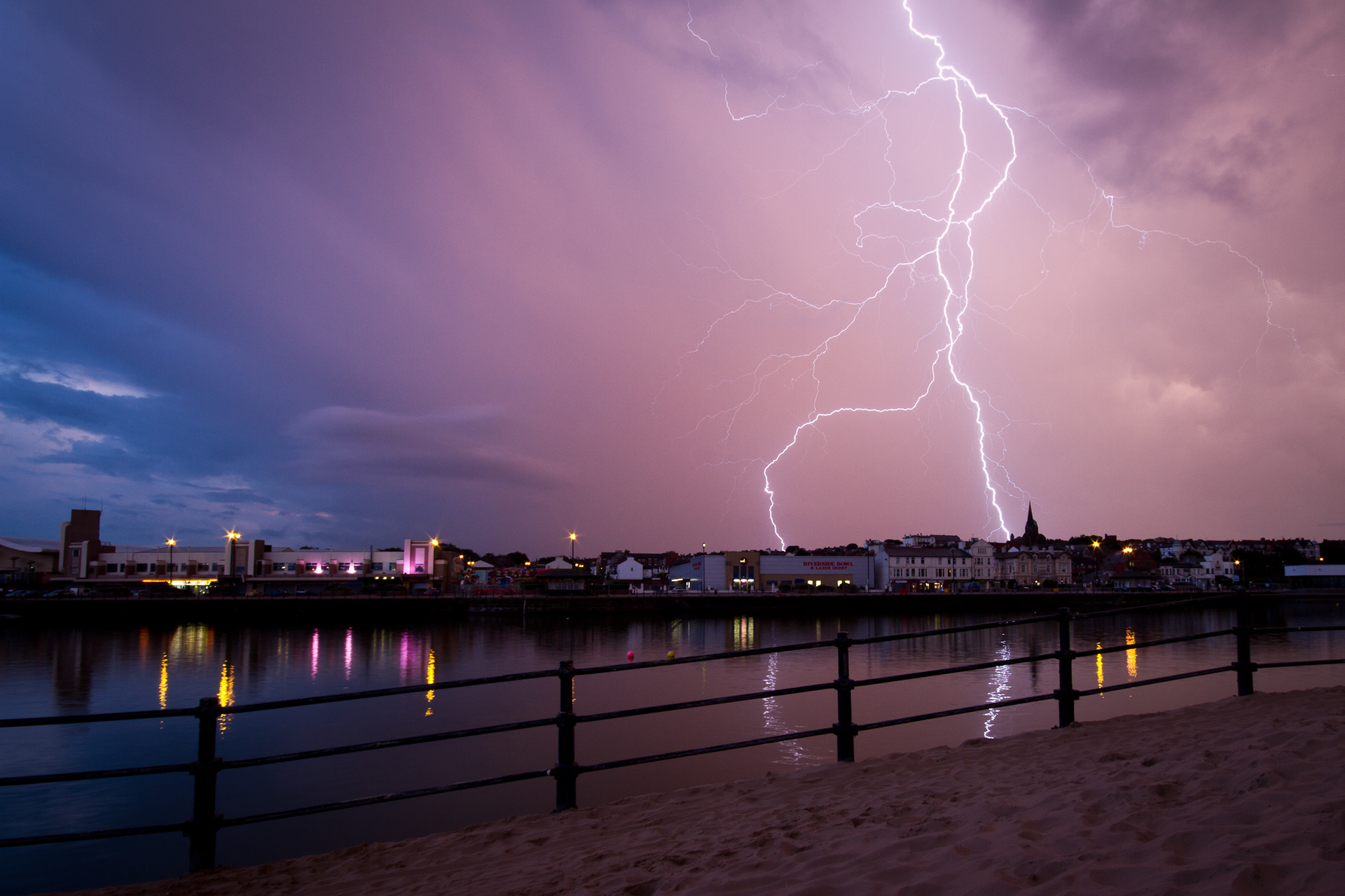 Lightning - New Brighton Marine Lake 2016