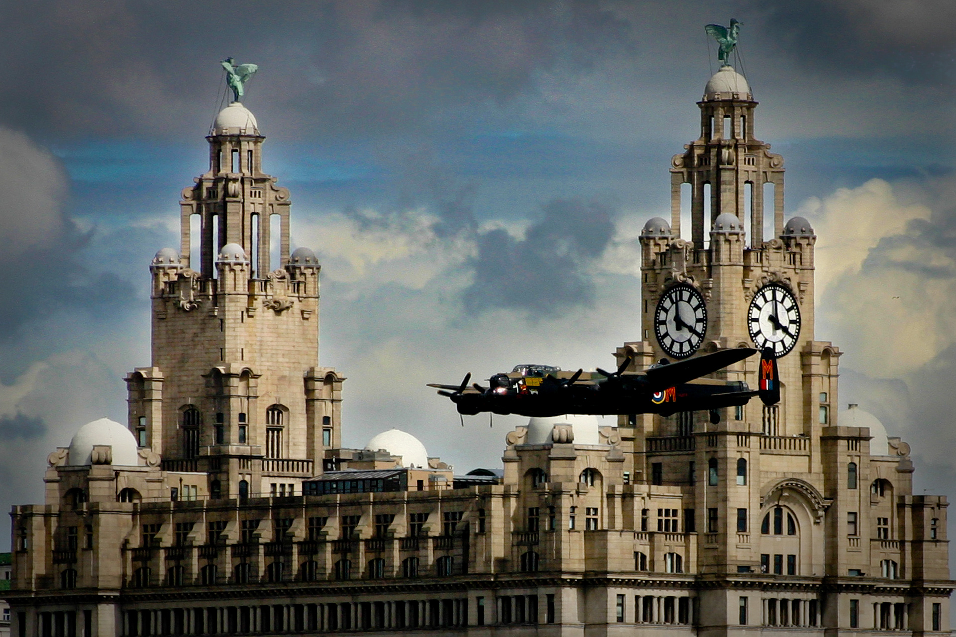 Lancaster Bomber at the Mersey River festival 2004