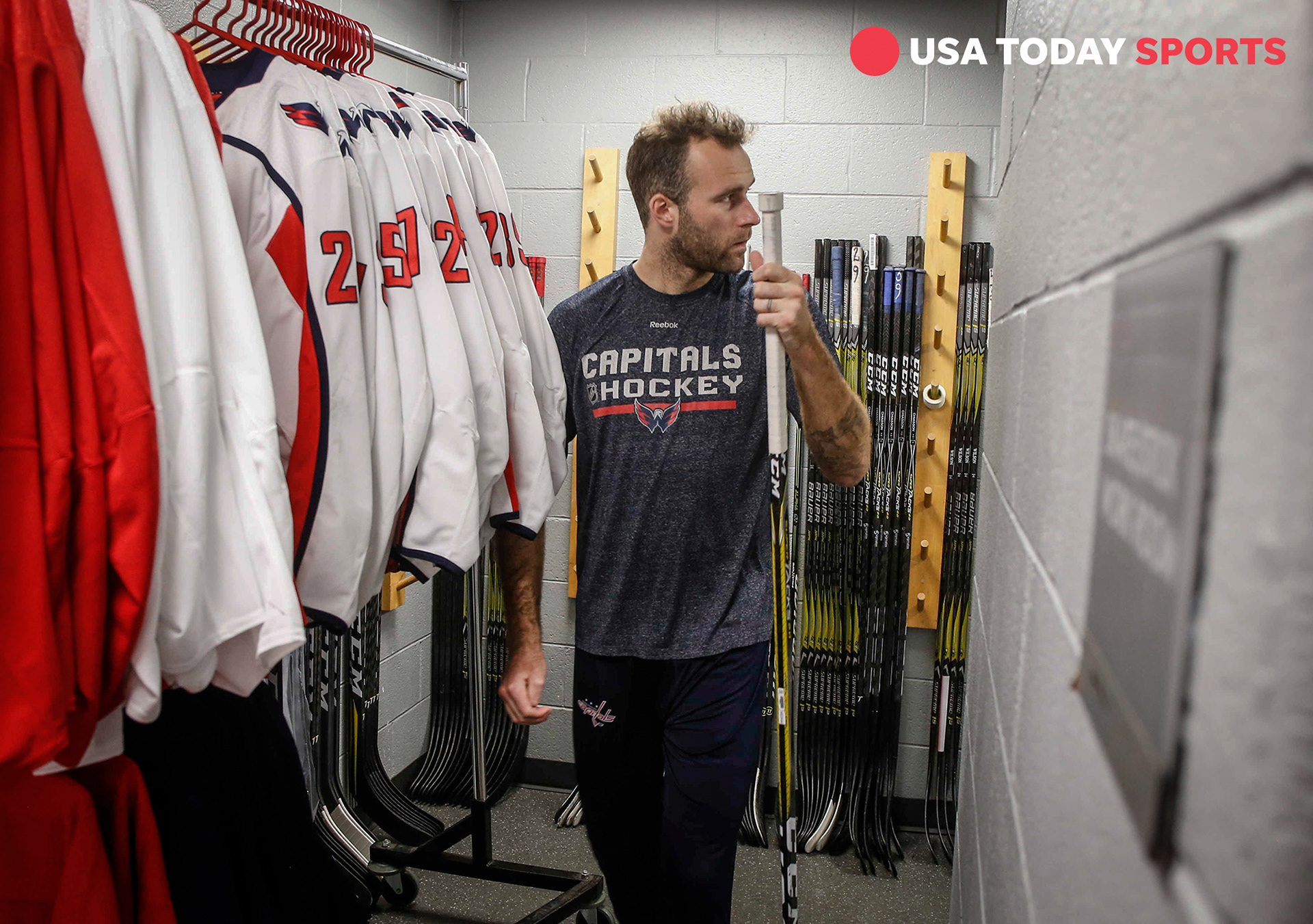 The Washington Capitals prepare to take the ice against Chicago at the United Center.