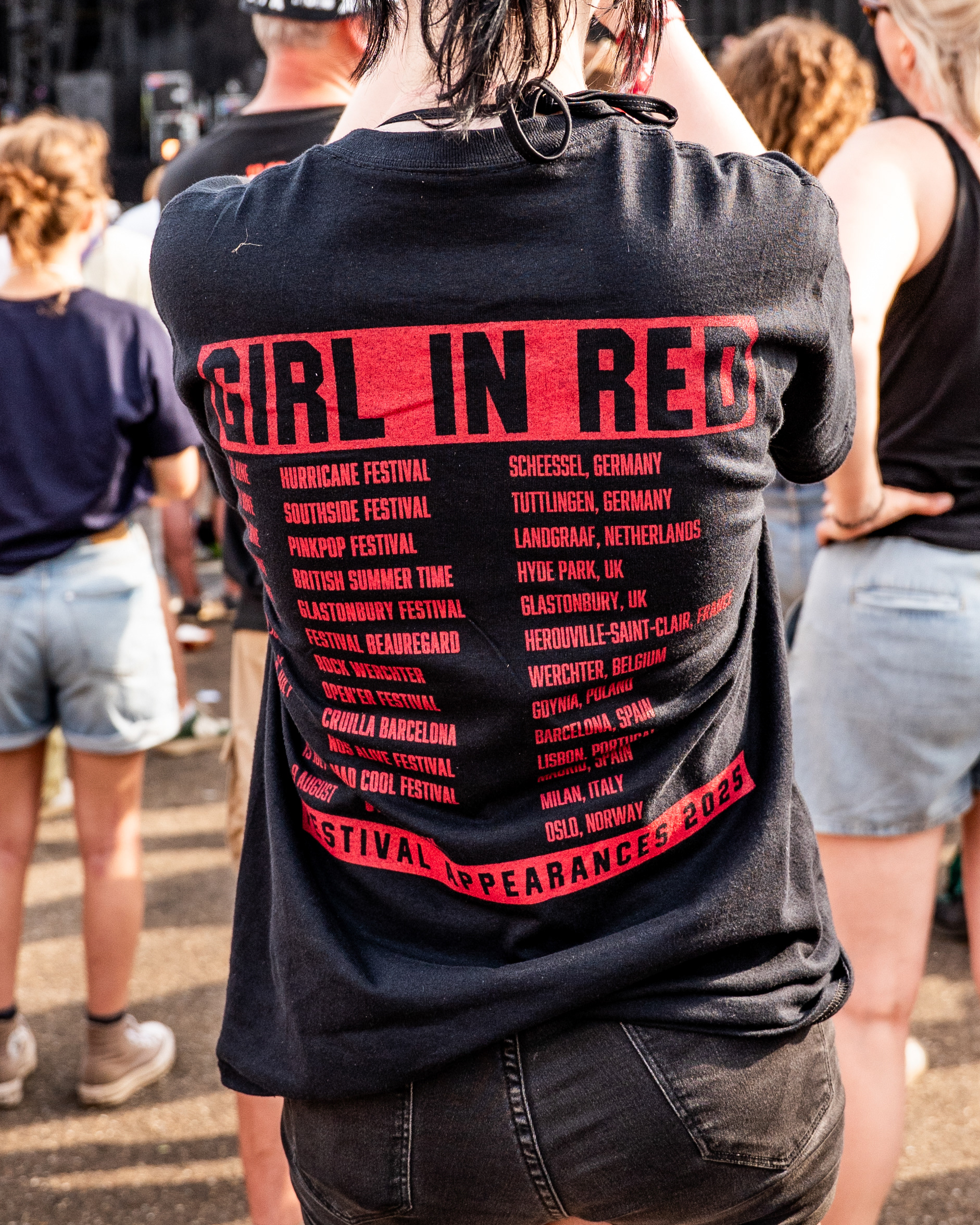 GIRL IN RED