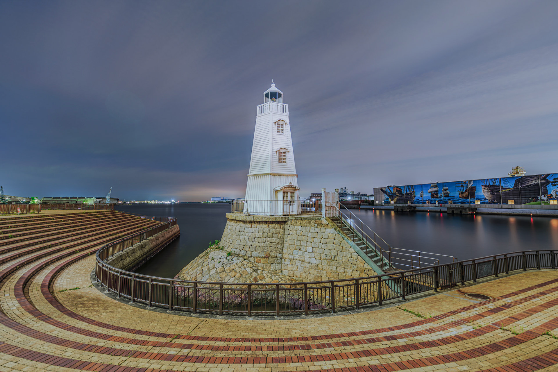 Old Sakai Lighthouse at night