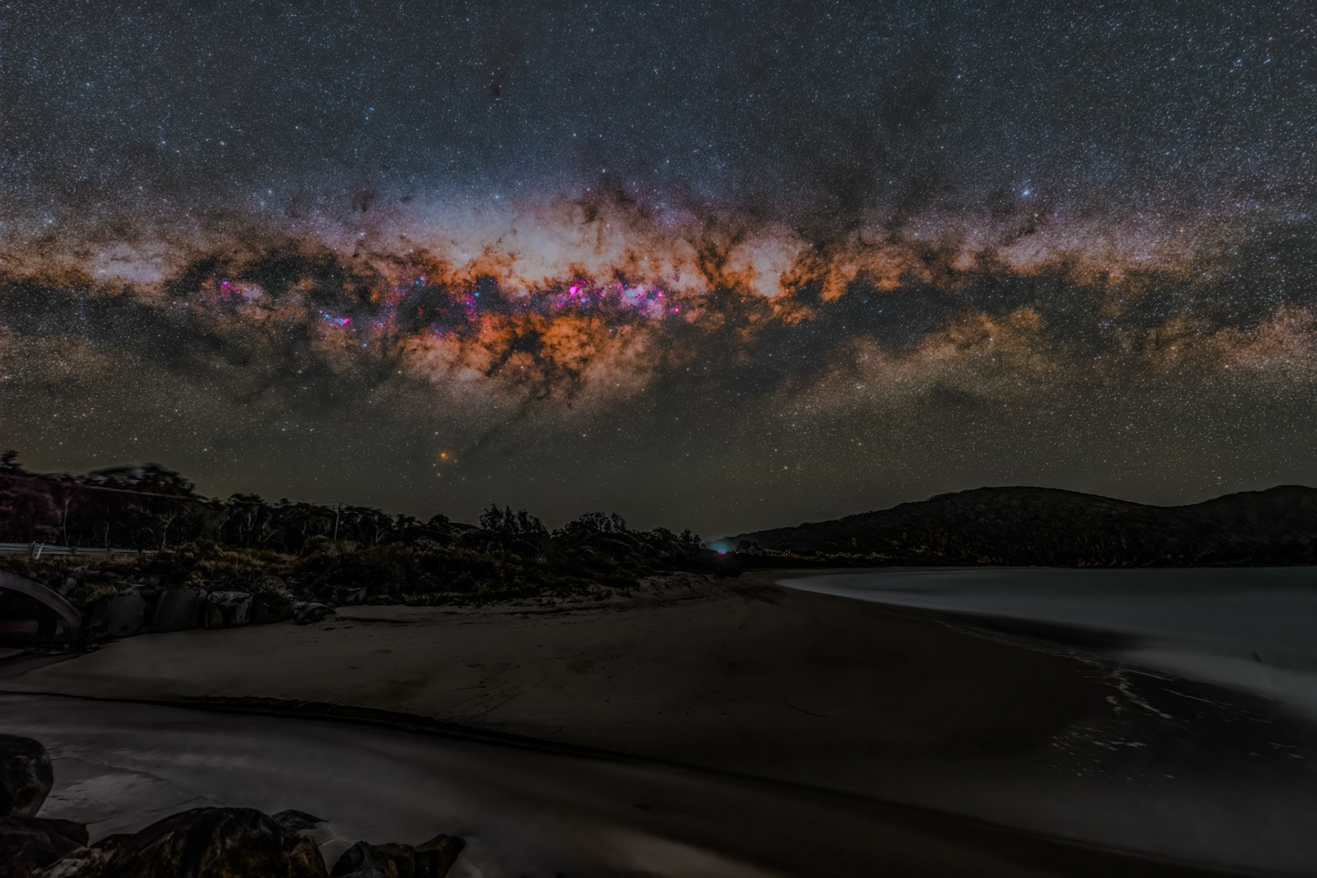 Milky Way over Elizabeth Beach