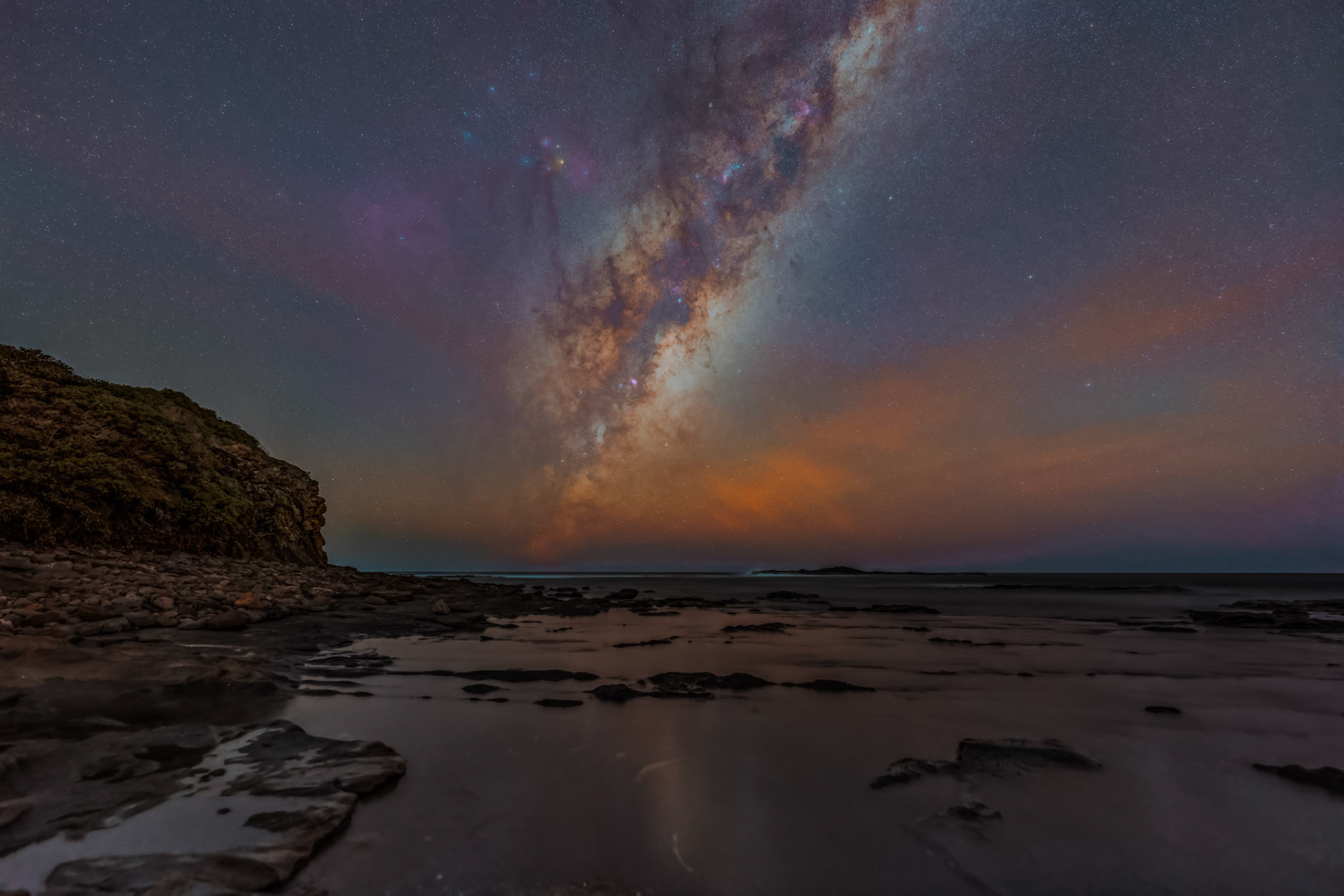 Milky Way over Gerroa Headland