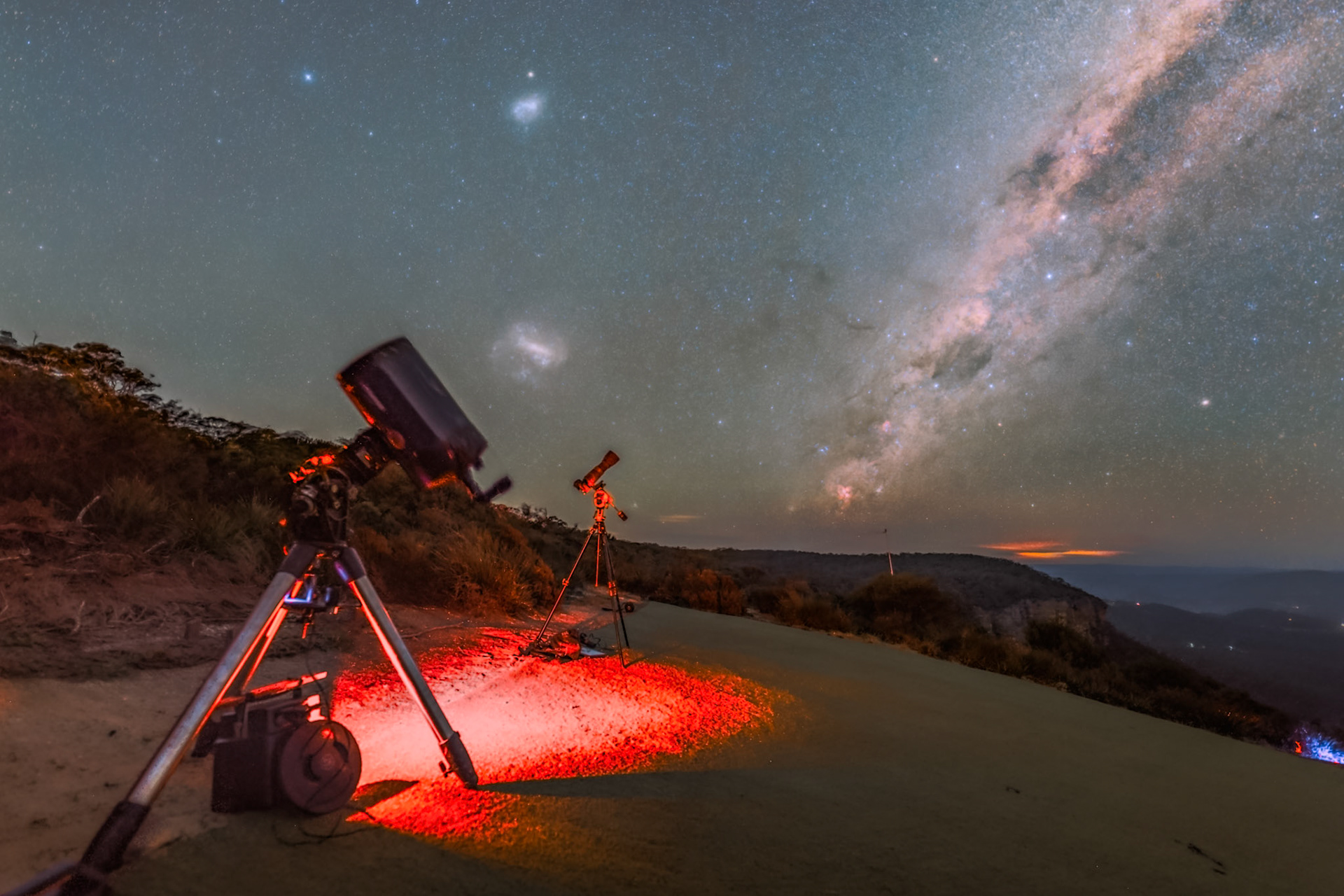 Milky Way and telescopes at Blackheath Lookout