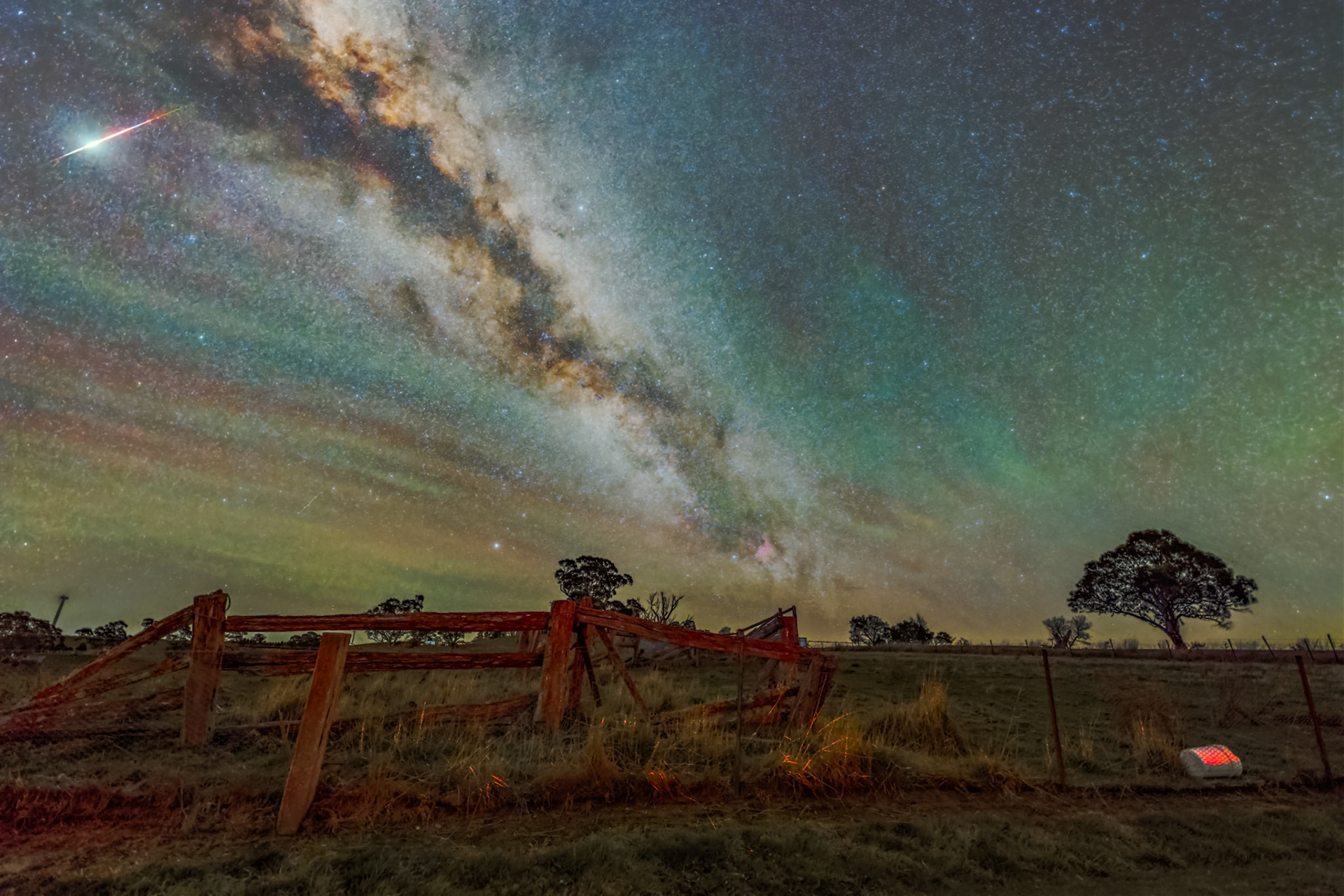 Milky Way and meteor from Crookwell