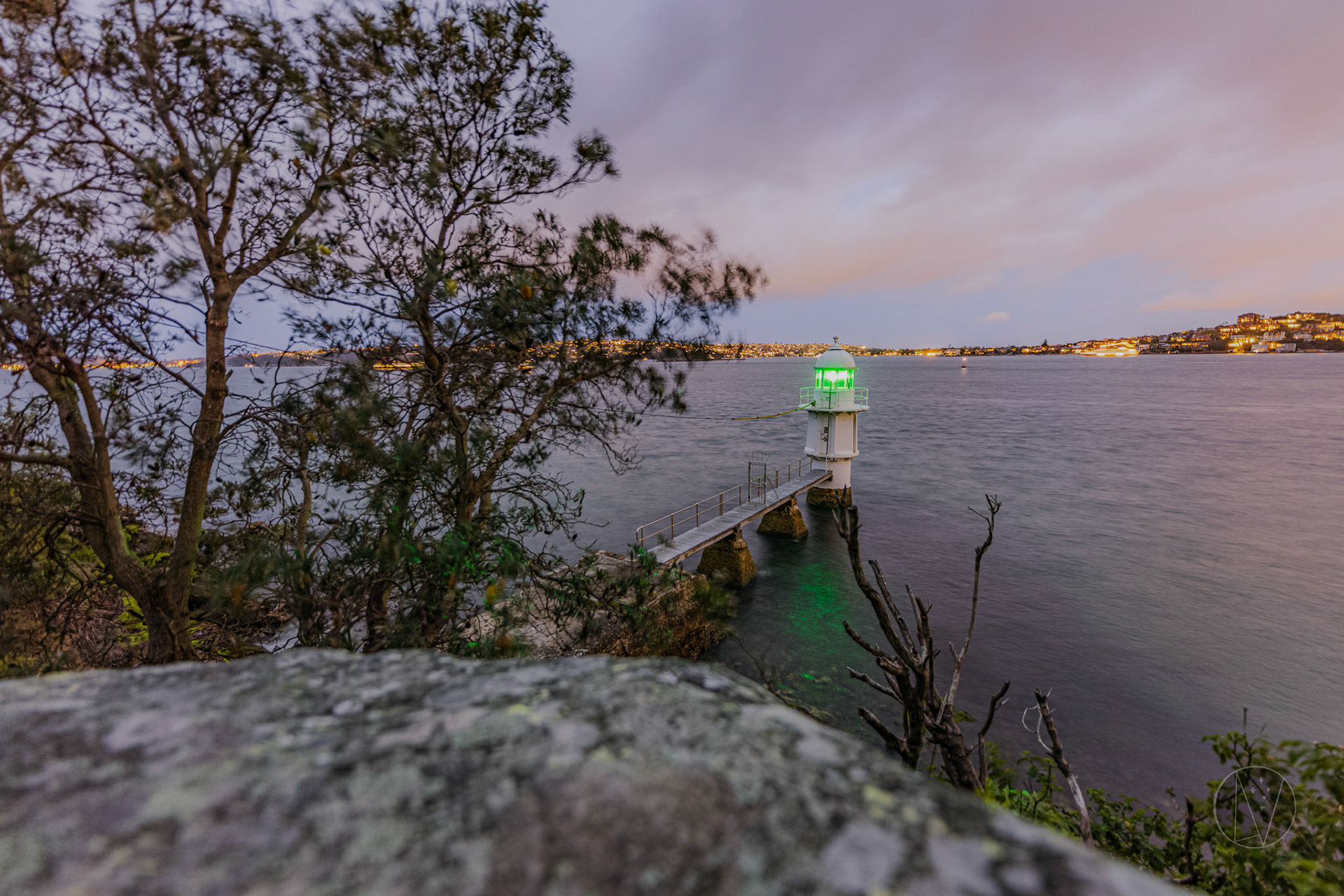 Bradley's Head Lighthouse before nighttime