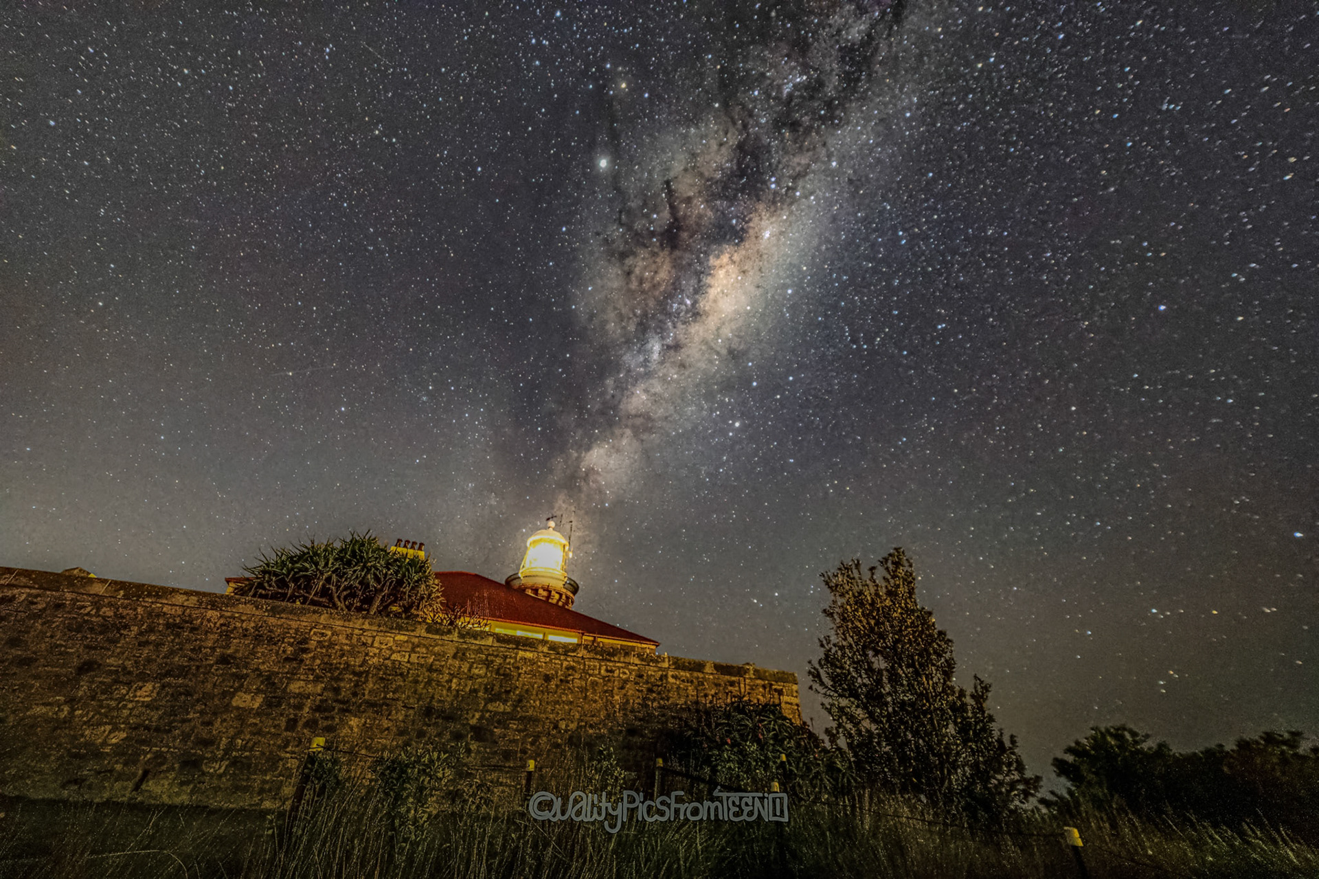 Milky way over Barrenjoey Lighthouse