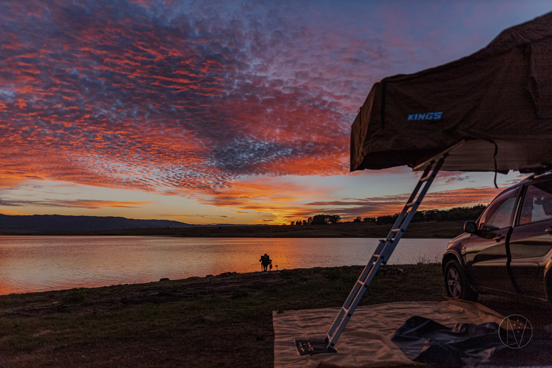 Sunrise from Lake Burrendong