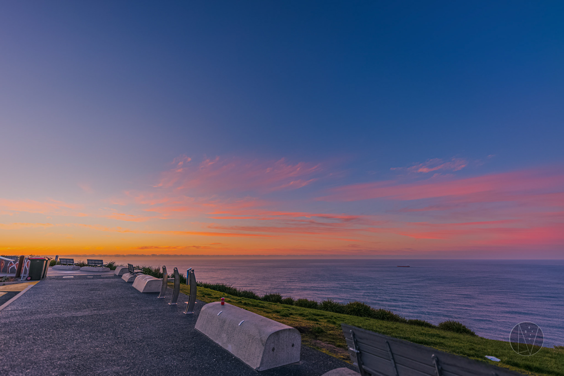 Stanwell Tops just before sunrise