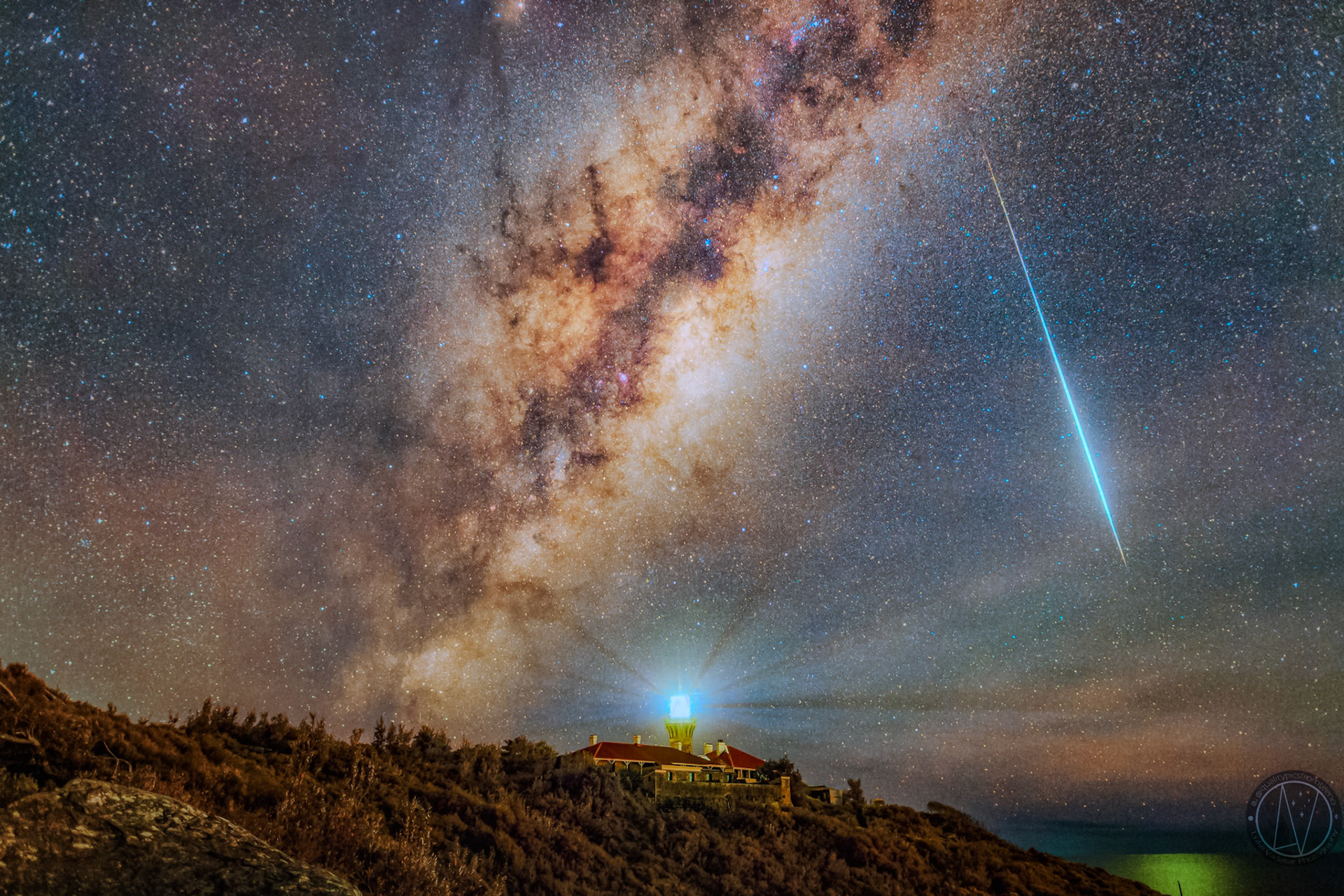 Milky Way and a fireball from Barrenjoey