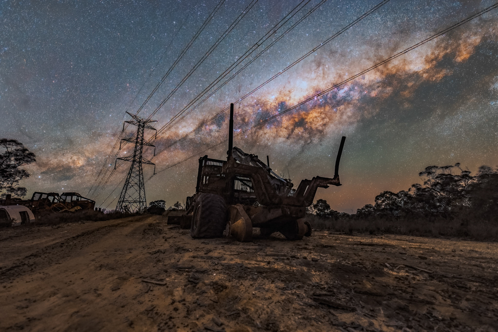 Milky Way over an abandoned tractor in Putty