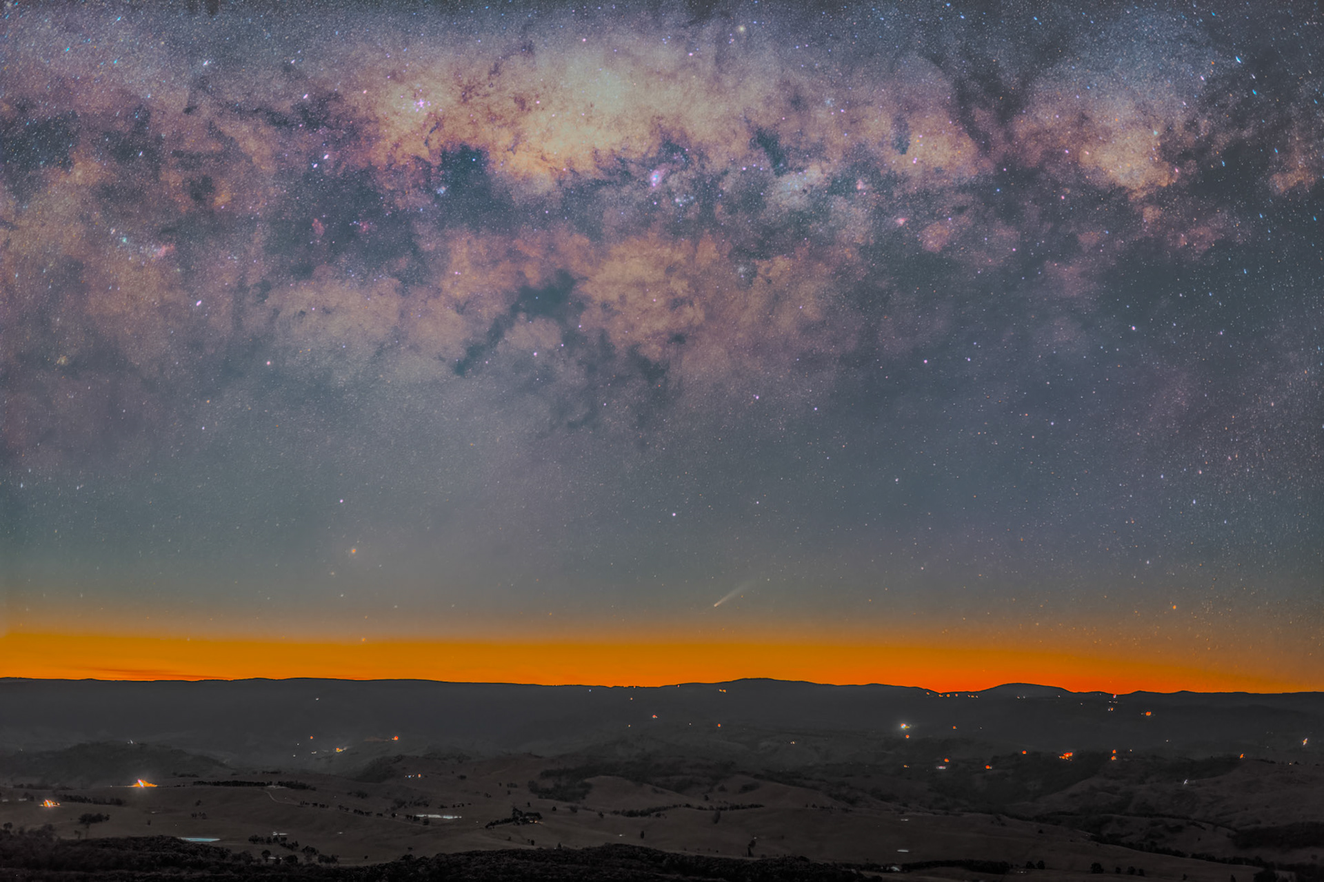 Milky Way and Comet Lemmon from Blackheath
