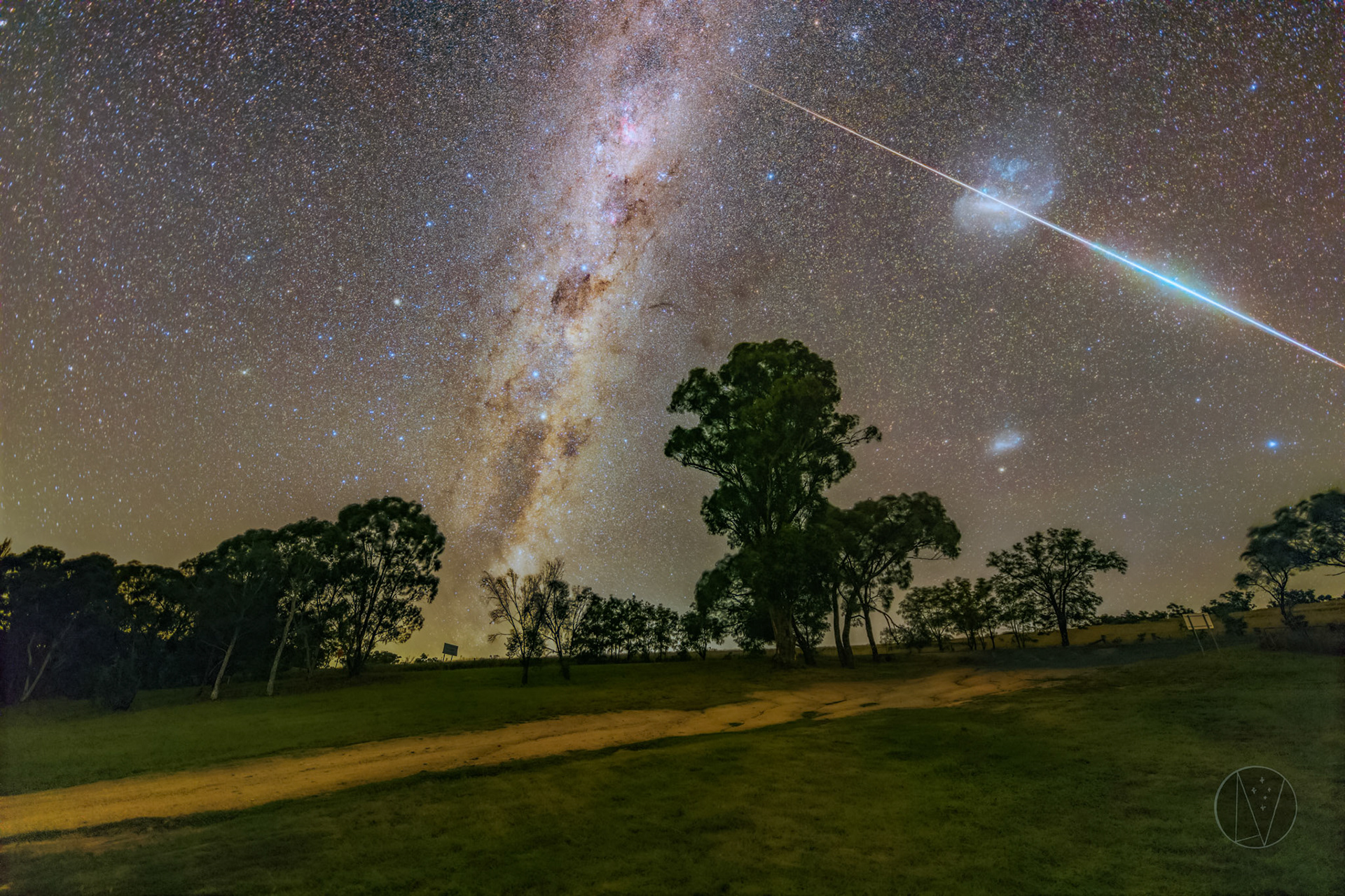 Milky Way and Meteor from O'connell