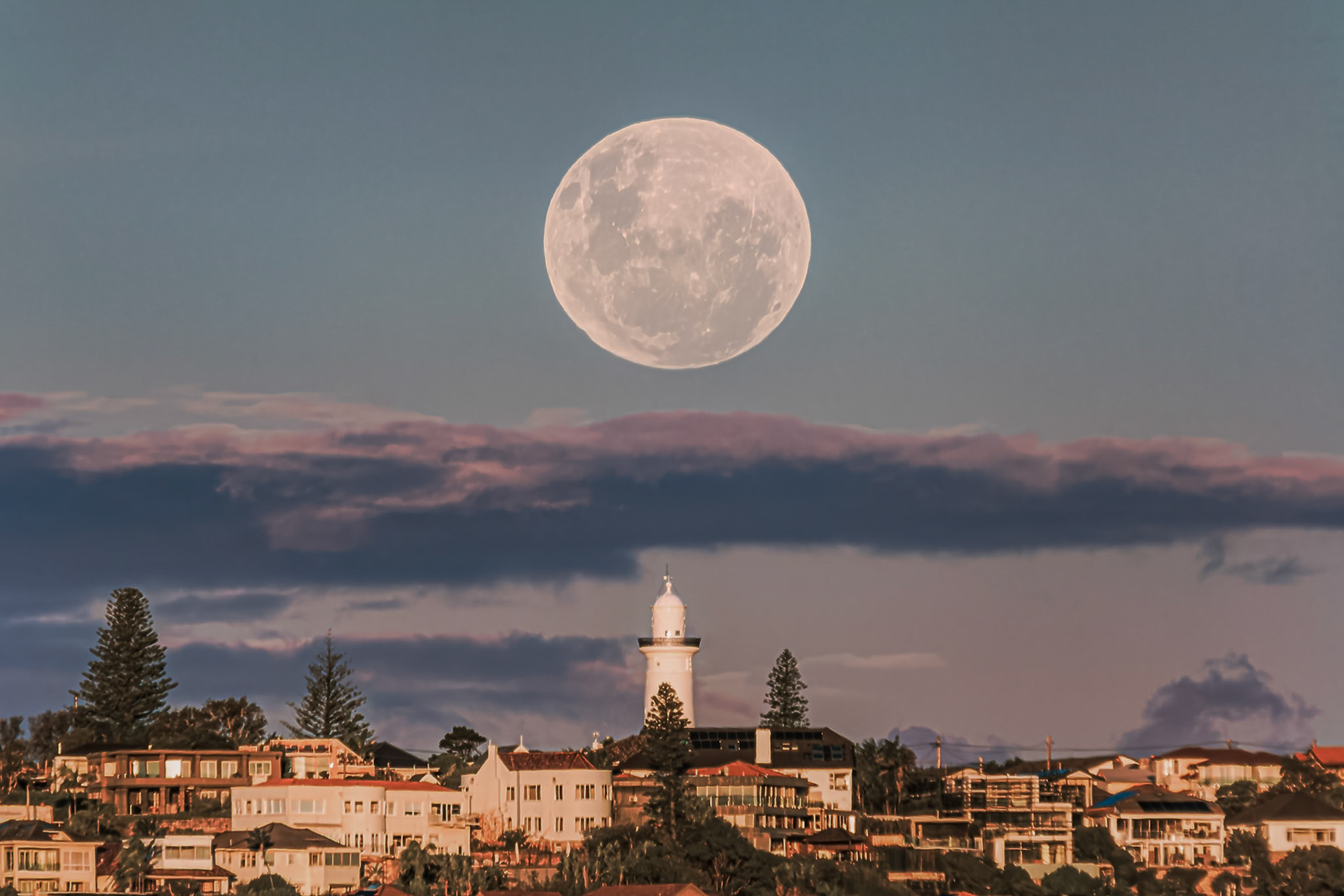 Moon behind Macquarie Lighthouse