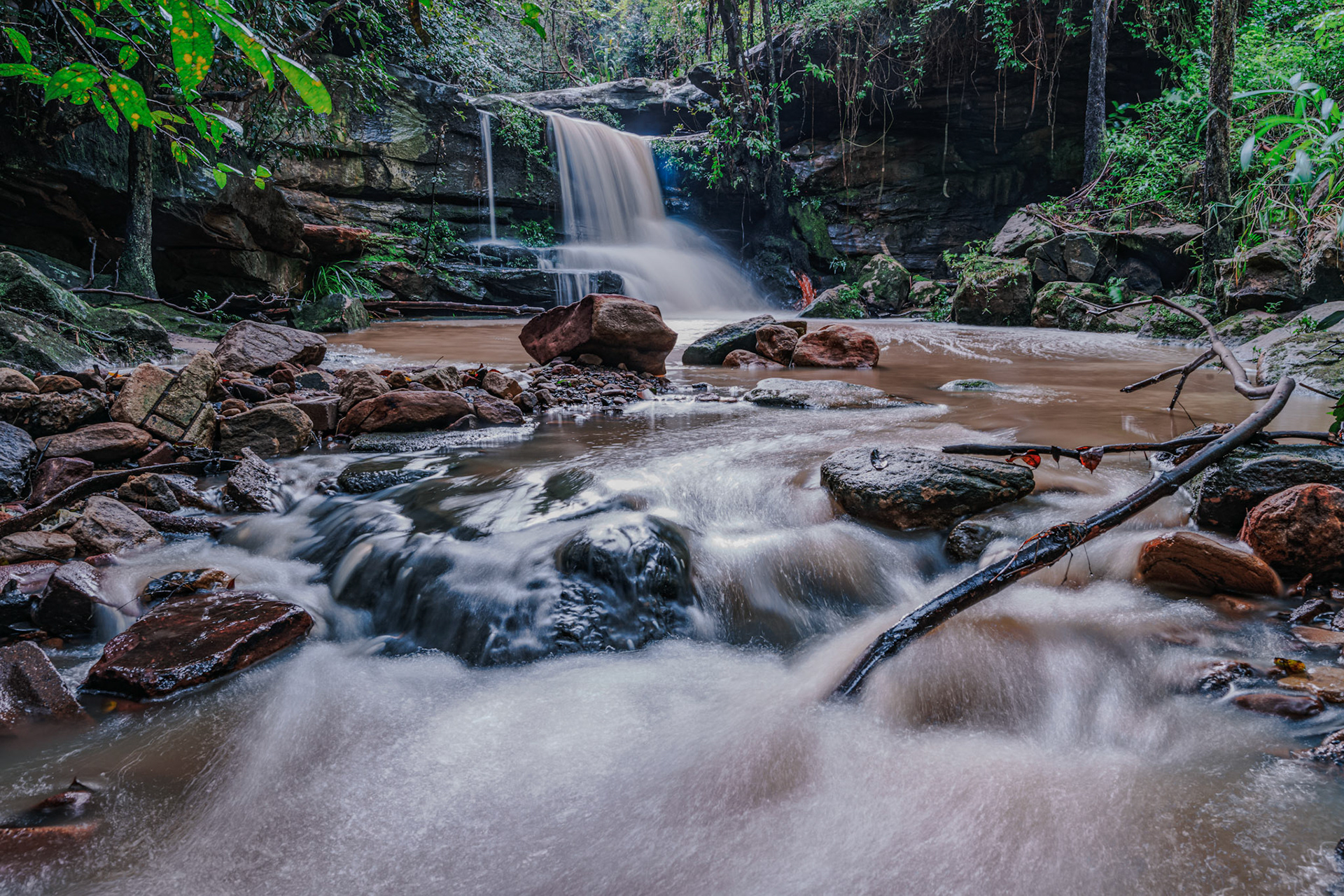 LillyPilly waterfall after weeks of rain