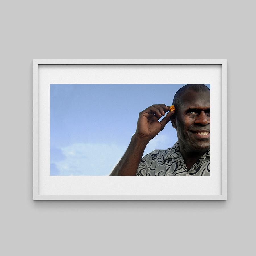 Gilbert, toujours une fleur à l'oreille