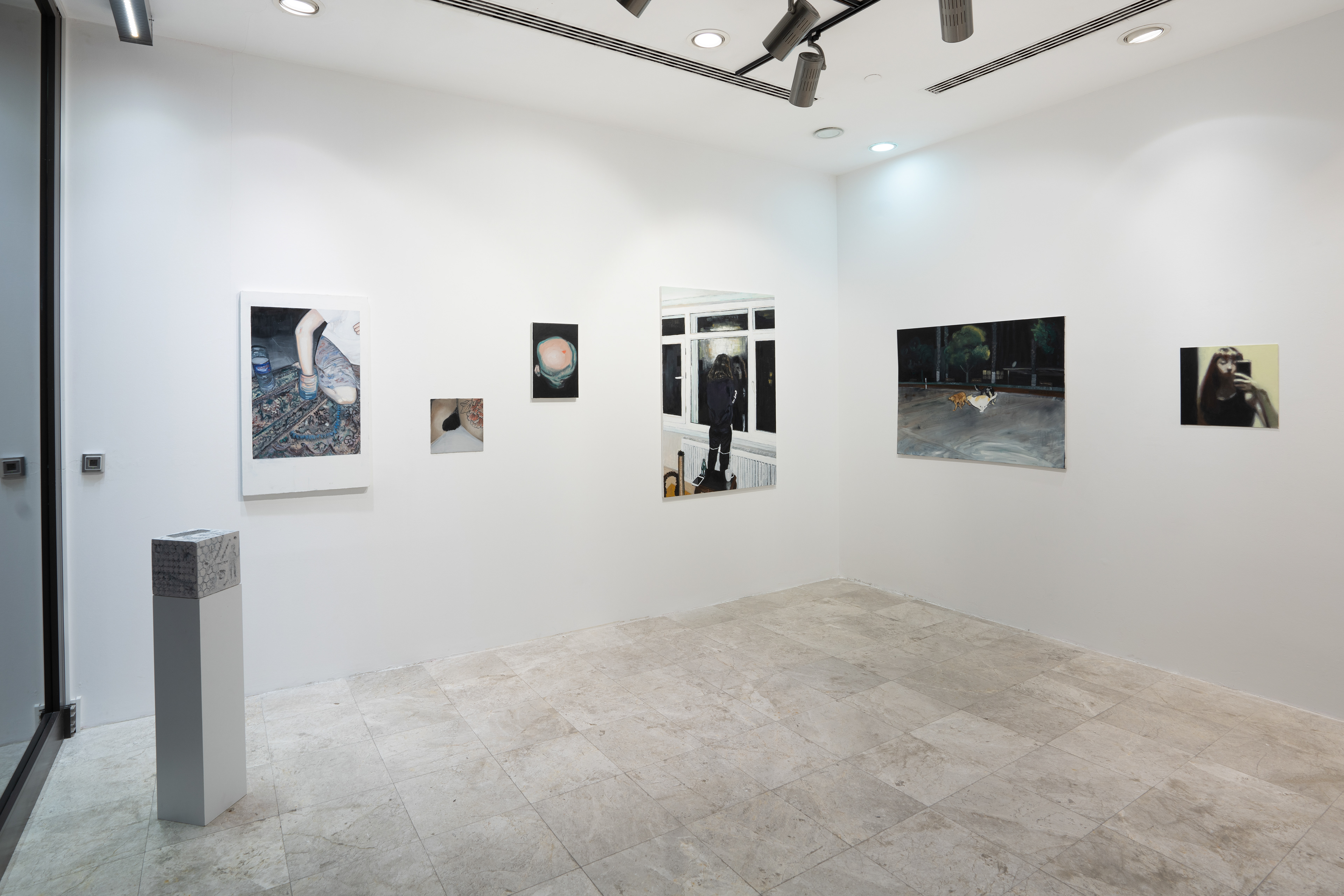 "Apparent Life" KRANK Art Gallery, Istanbul. Photo by Mehmet Duran