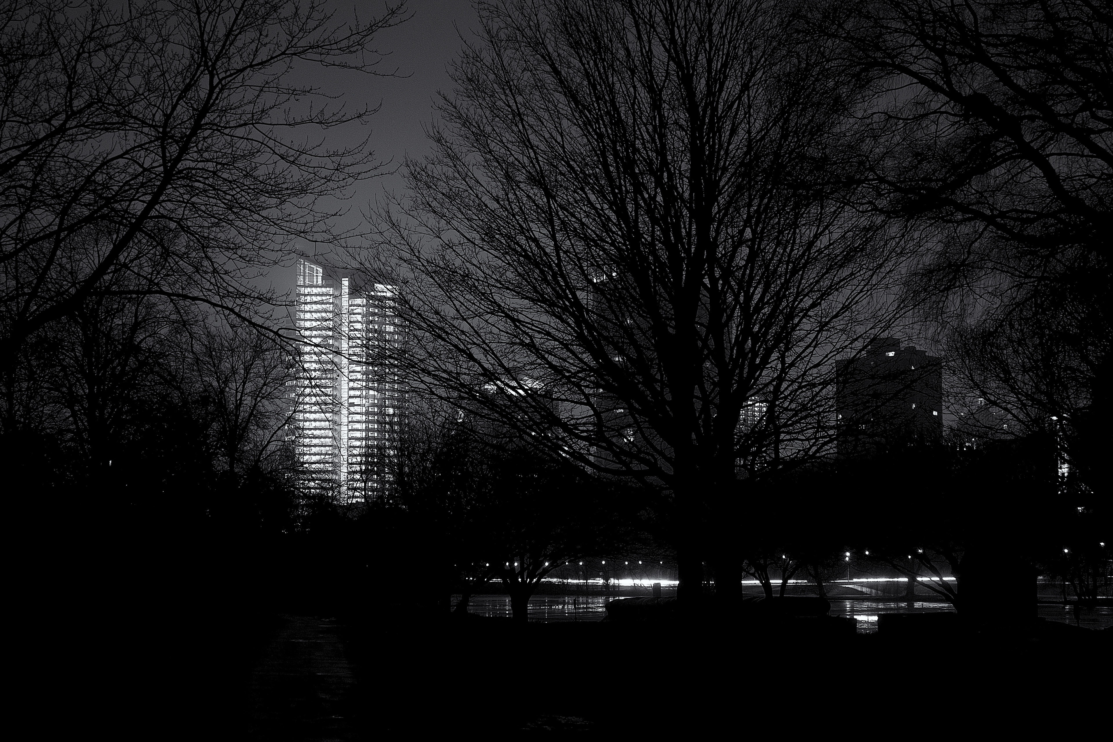 milwaukee at night