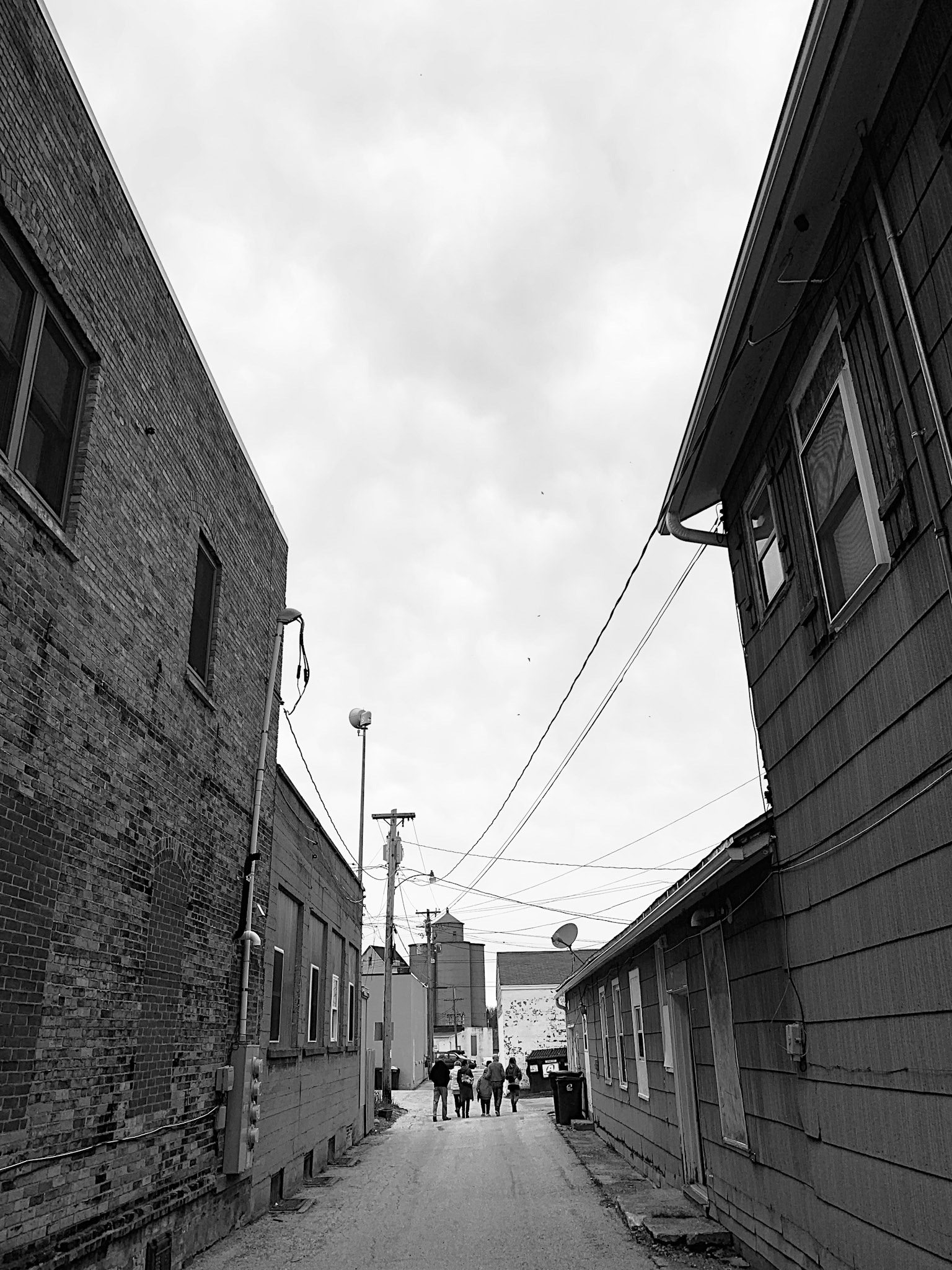 streets of algoma :: walking