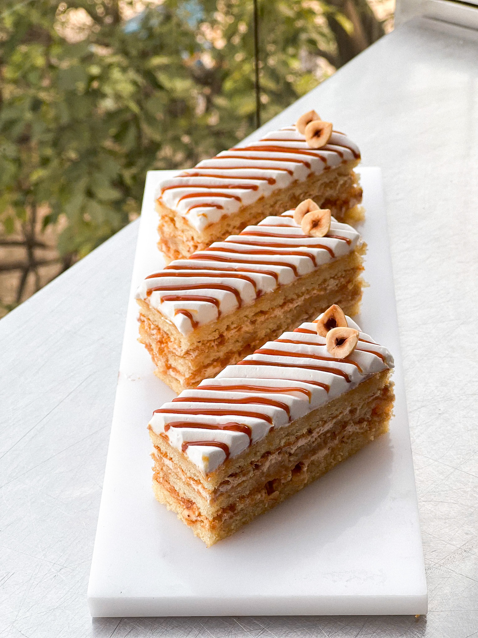 Banana Sponge | Chantilly Cream | Hazelnut Crunch | Toffee Banana Caramel