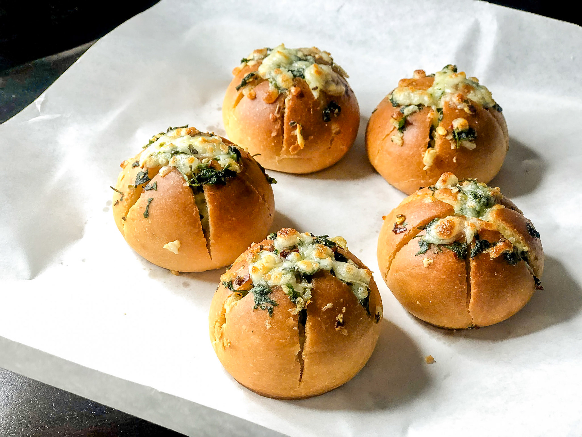 Korean Garlic Cream Cheese Buns