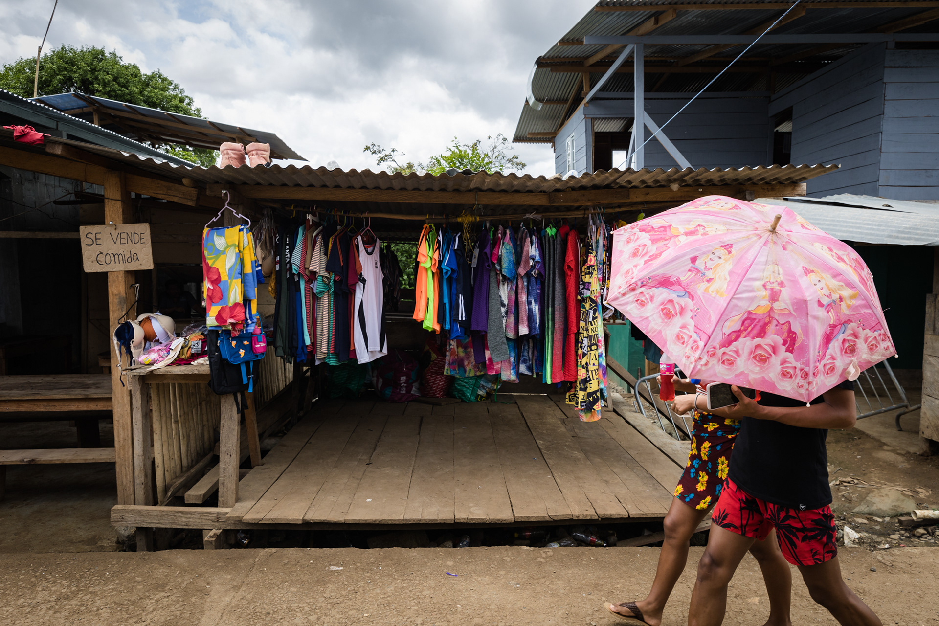 A clothing store in the Bajo Chiquito community, one of the many local businesses thriving due to migrant demand.