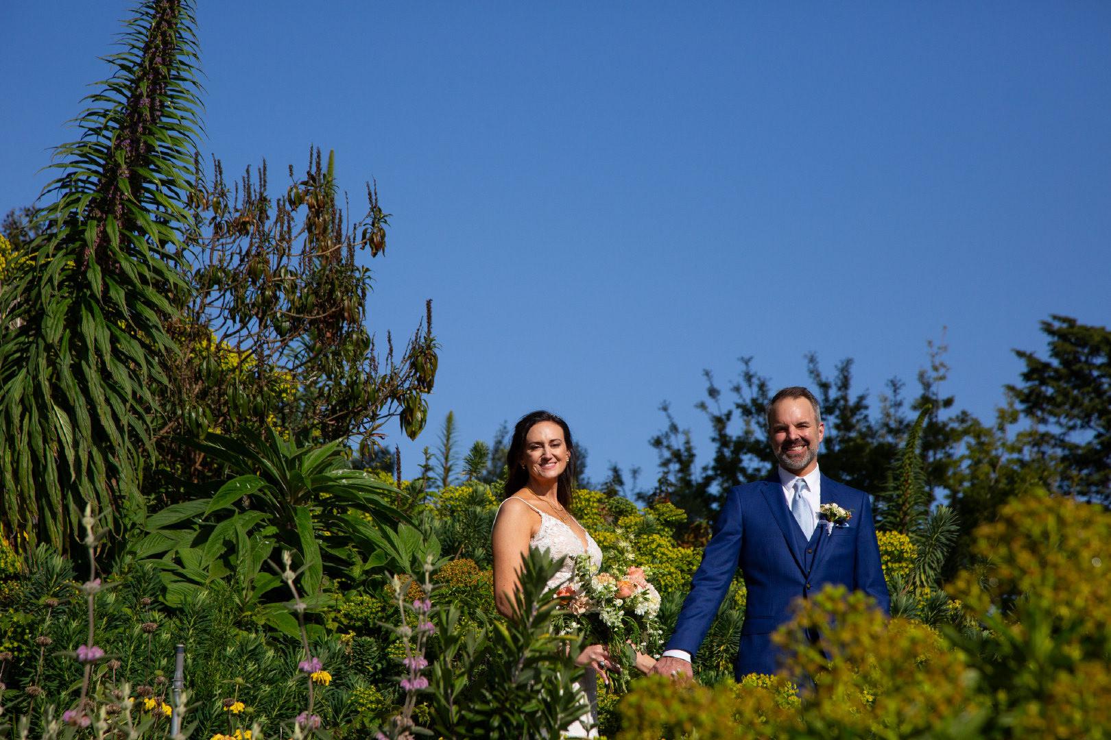 #BayAreaWedding #WeddingPhotography #BridalPortrait #CandidMoments #CaliforniaWedding #BrideStyle #WeddingSeason2025 #BayAreaPhotographer #DocumentaryWeddingPhotography #RealWeddingMoments