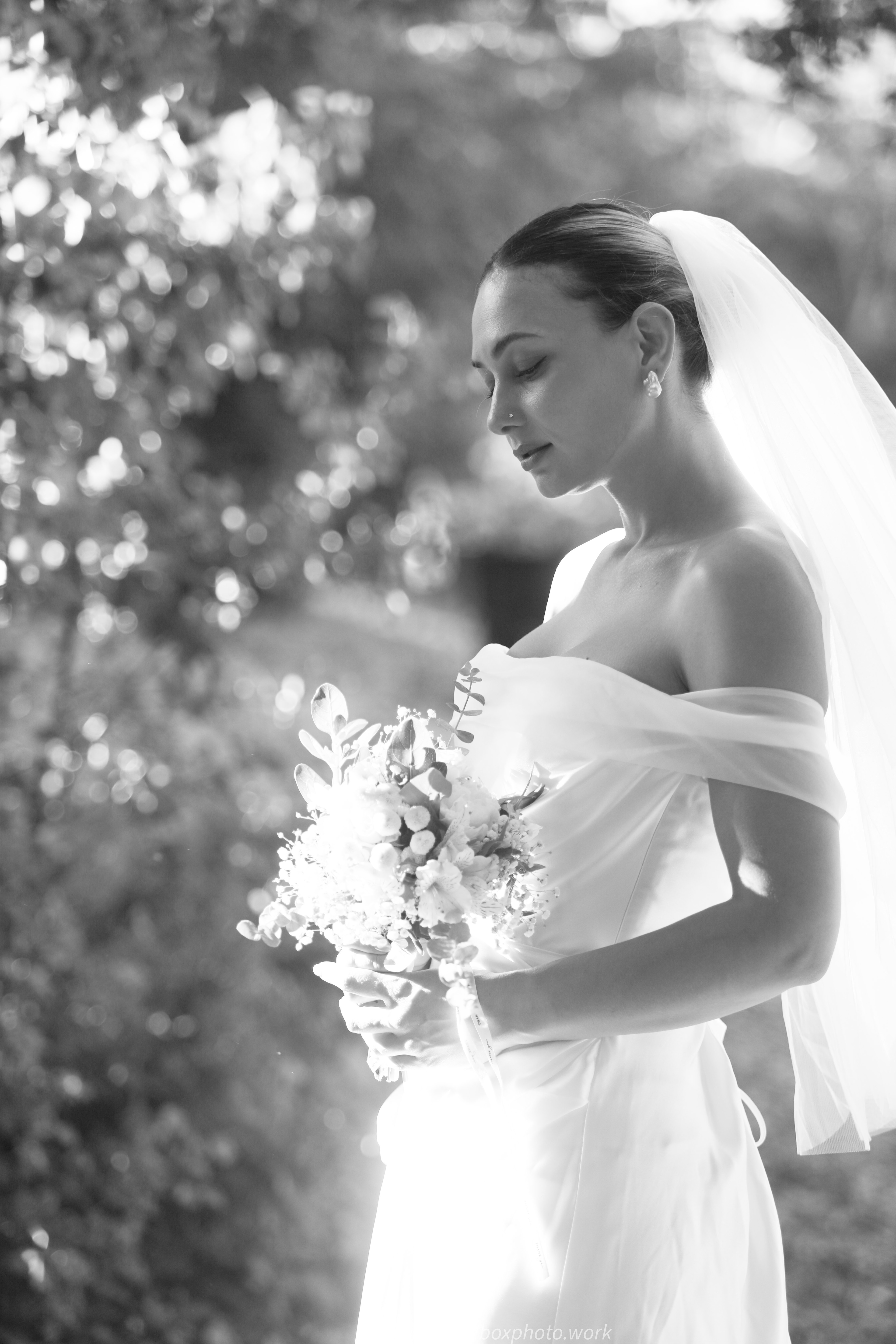 #BayAreaWedding #WeddingPhotography #BridalPortrait #CandidMoments #CaliforniaWedding #BrideStyle #WeddingSeason2025 #BayAreaPhotographer #DocumentaryWeddingPhotography #RealWeddingMoments