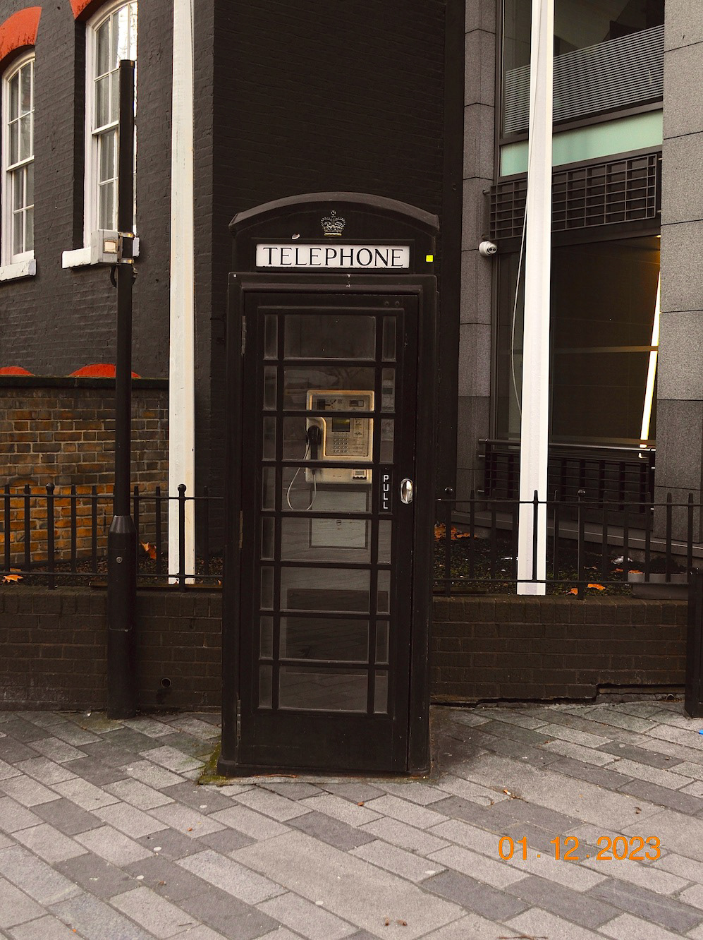 "Cliché in Black"- London, England