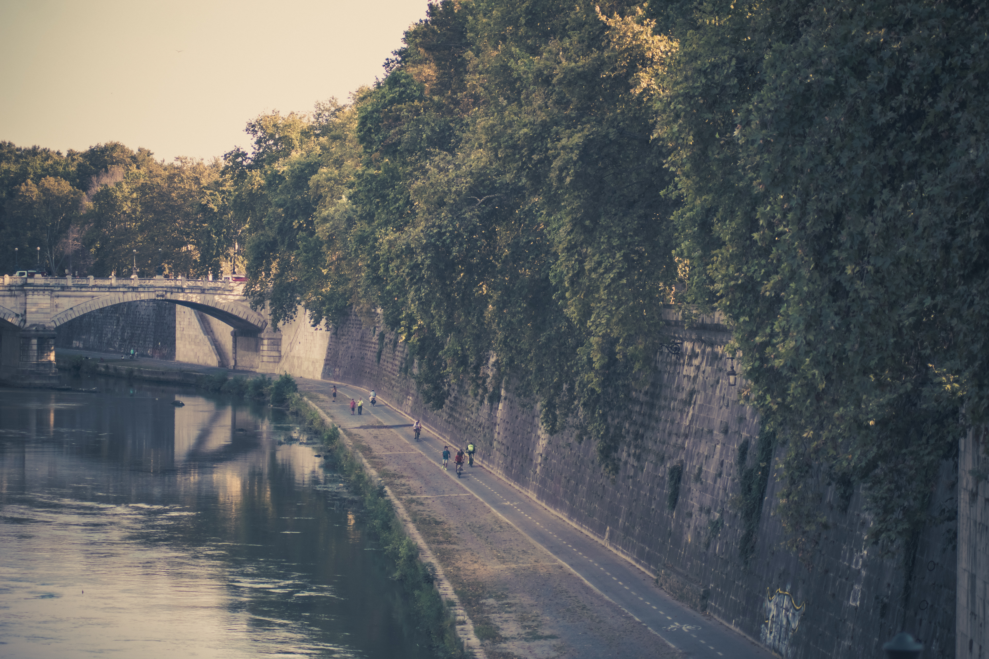 Lungo Tevere