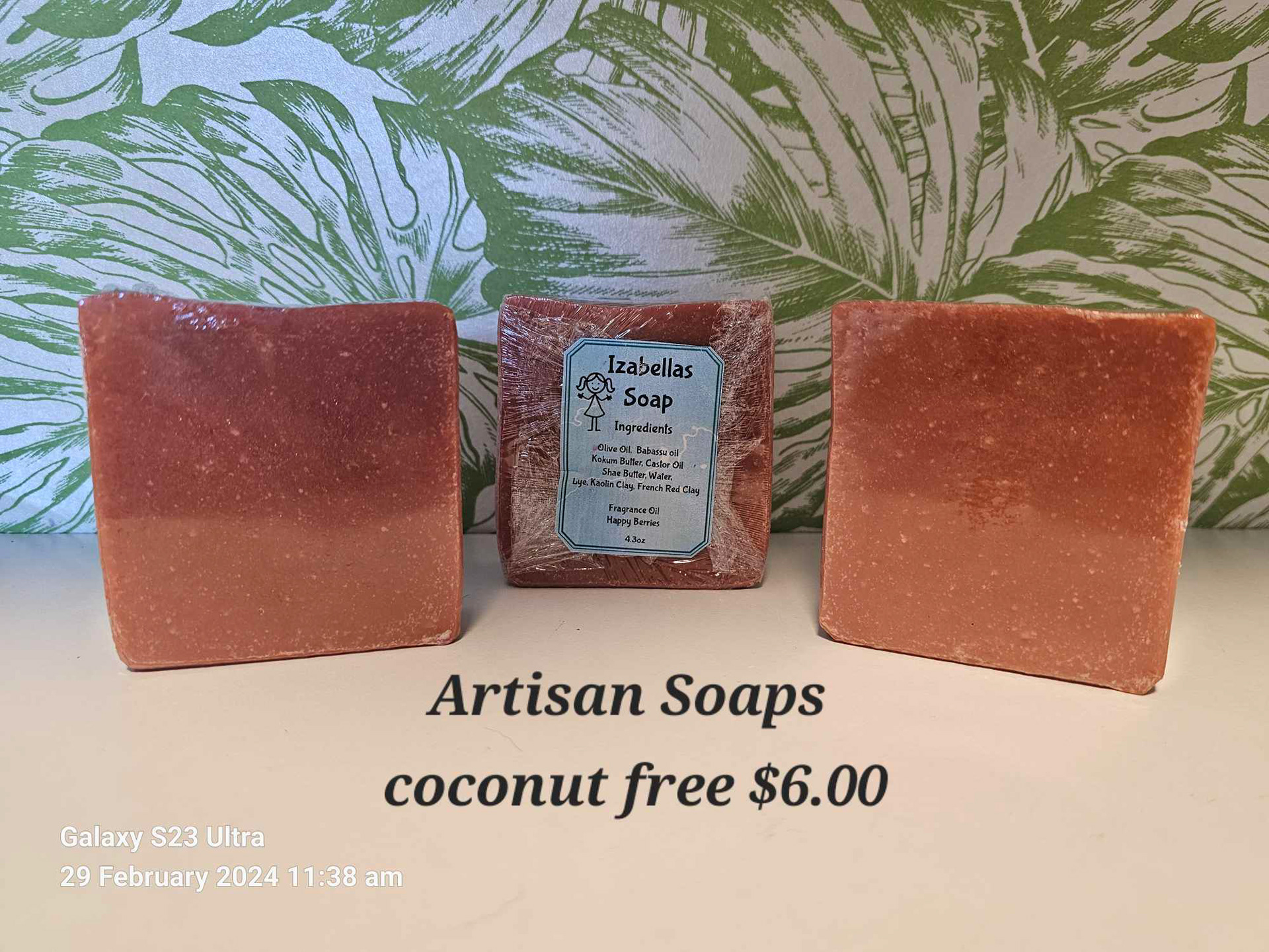 Izabella's Artisan Soaps coconut free HAPPY BERRIES 6.00