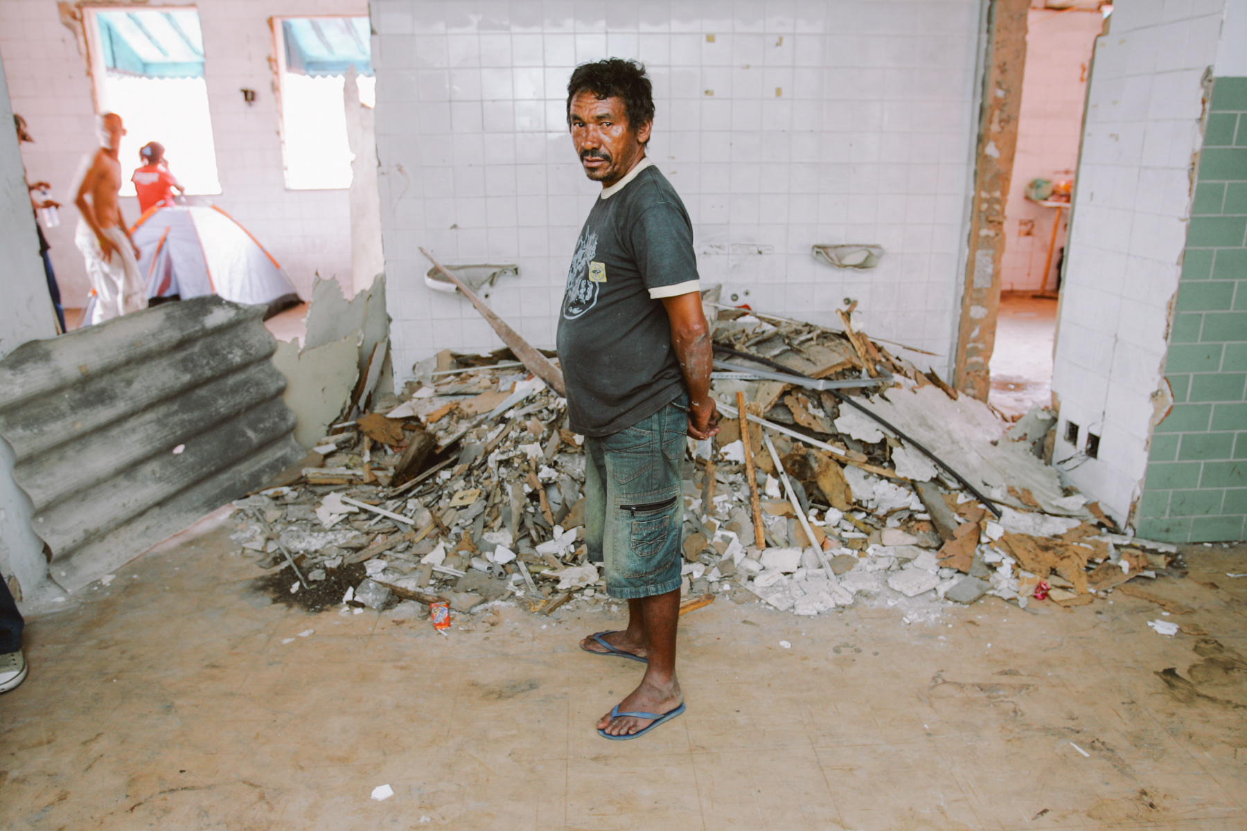 Occupation of an abandoned building by the homeless