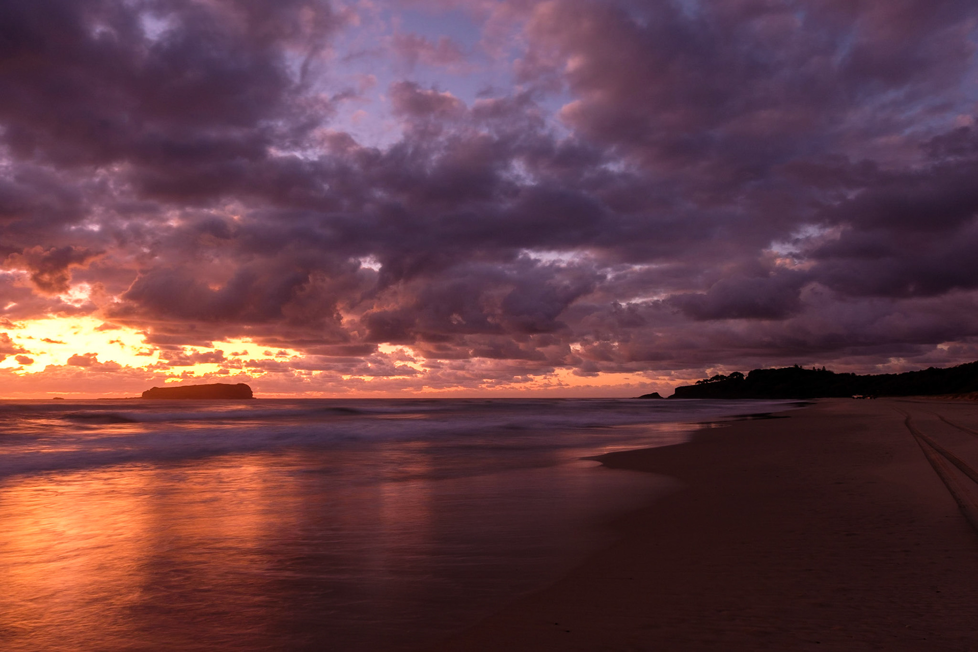 Fingal Head beach sunrise