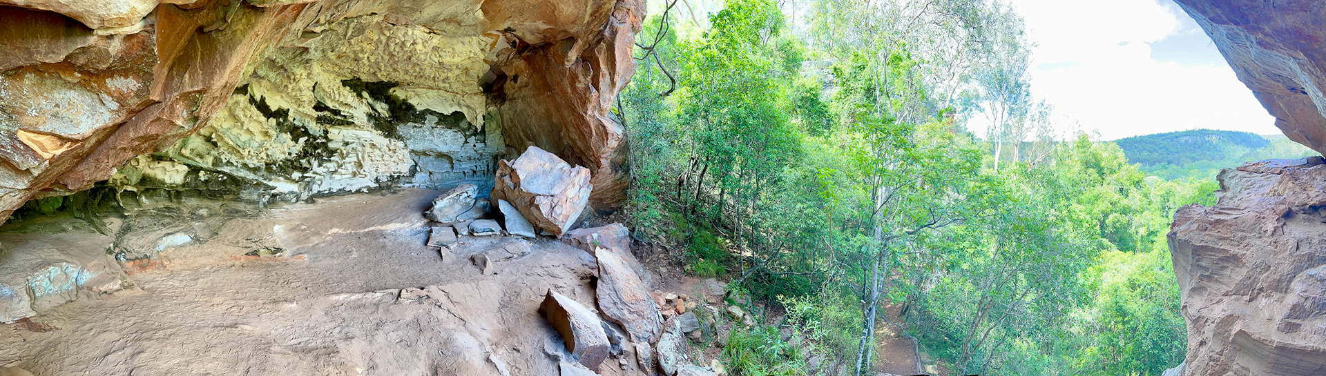 In Cania Gorge - Dragon Cave