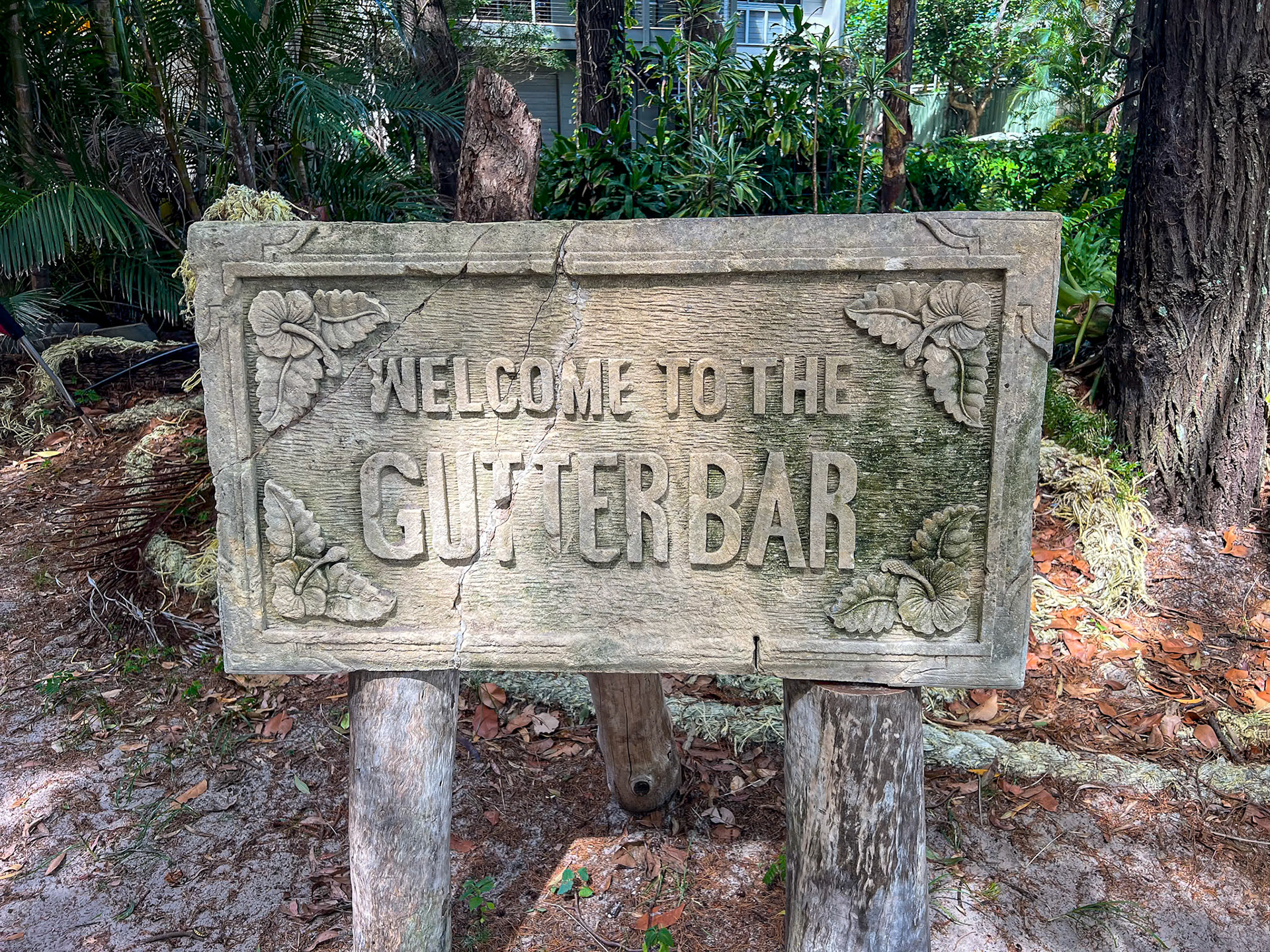 The Gutter Bar, Kooringal, Moreton Island