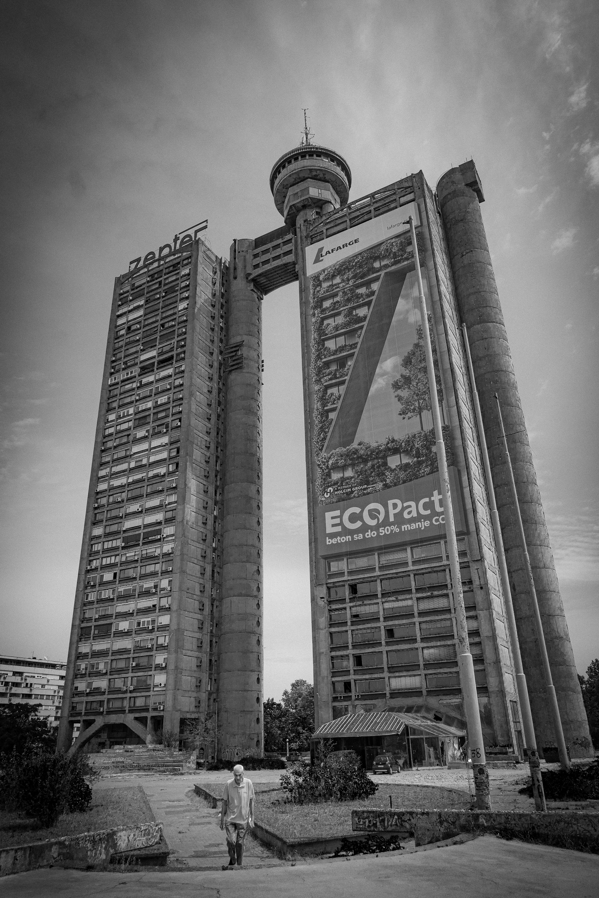 La Tour Geneks, Porte Occidentale de Belgrade