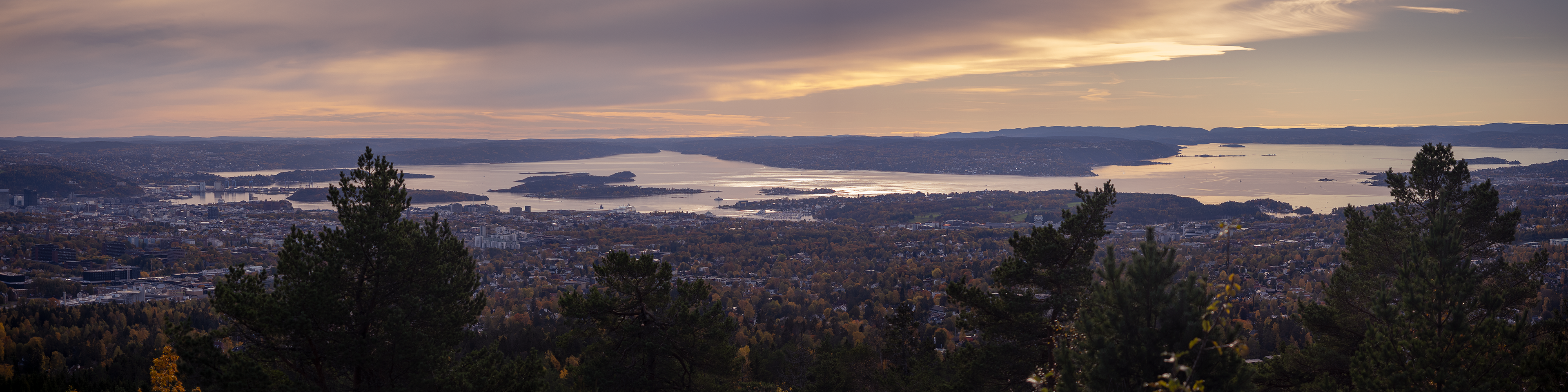 Blick vom Vettakollen auf Oslo und den Oslofjord