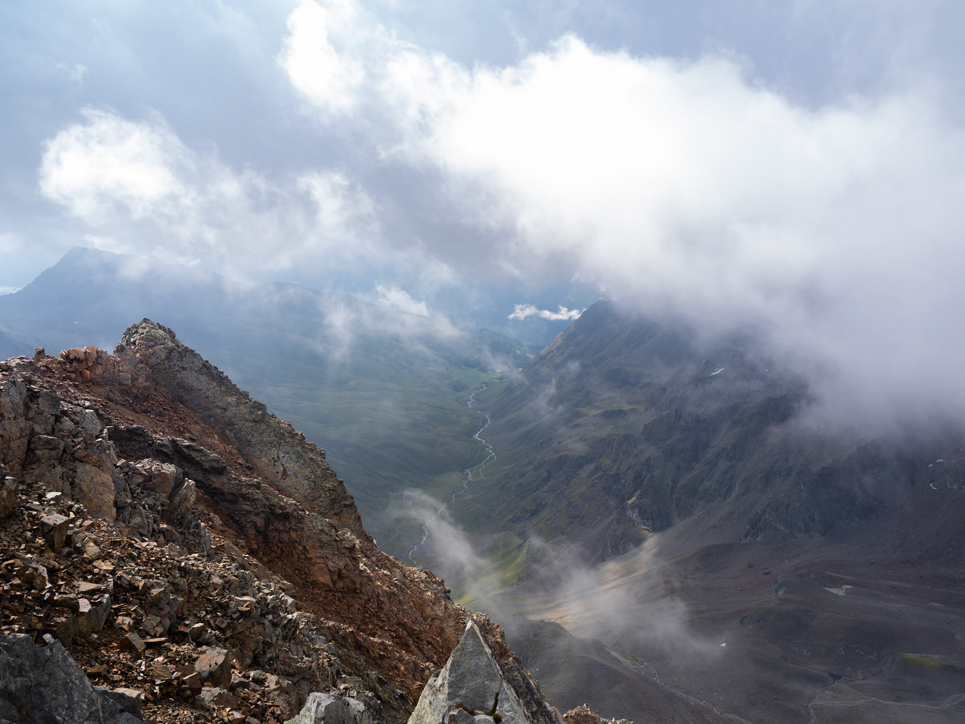 Am Gipfel des Piz Buin