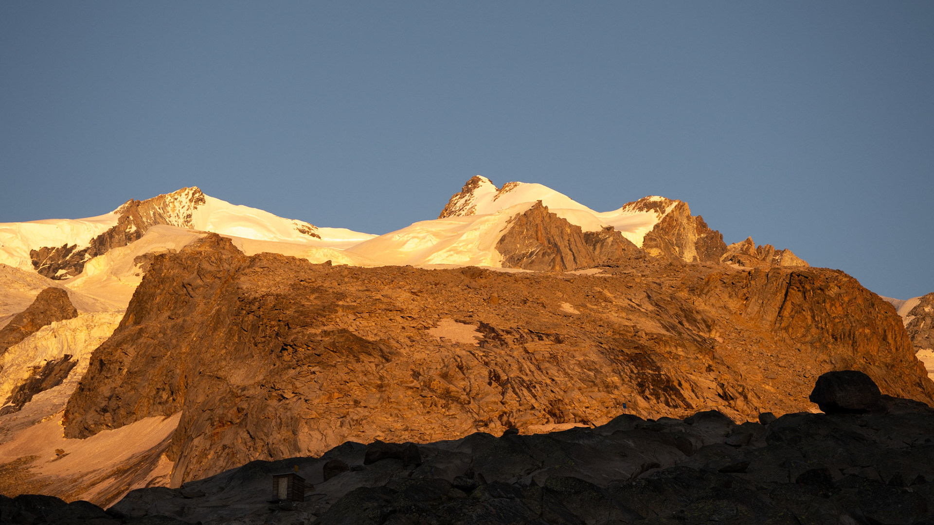 Nordend und Dufourspitze beim Alpenglühen