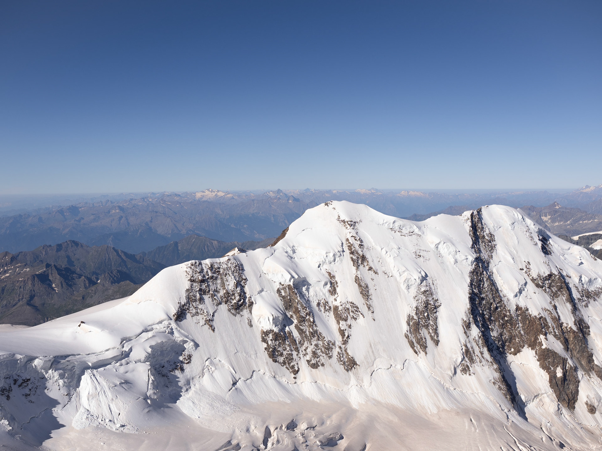 Liskamm und Gran Paradiso im Hintergrund