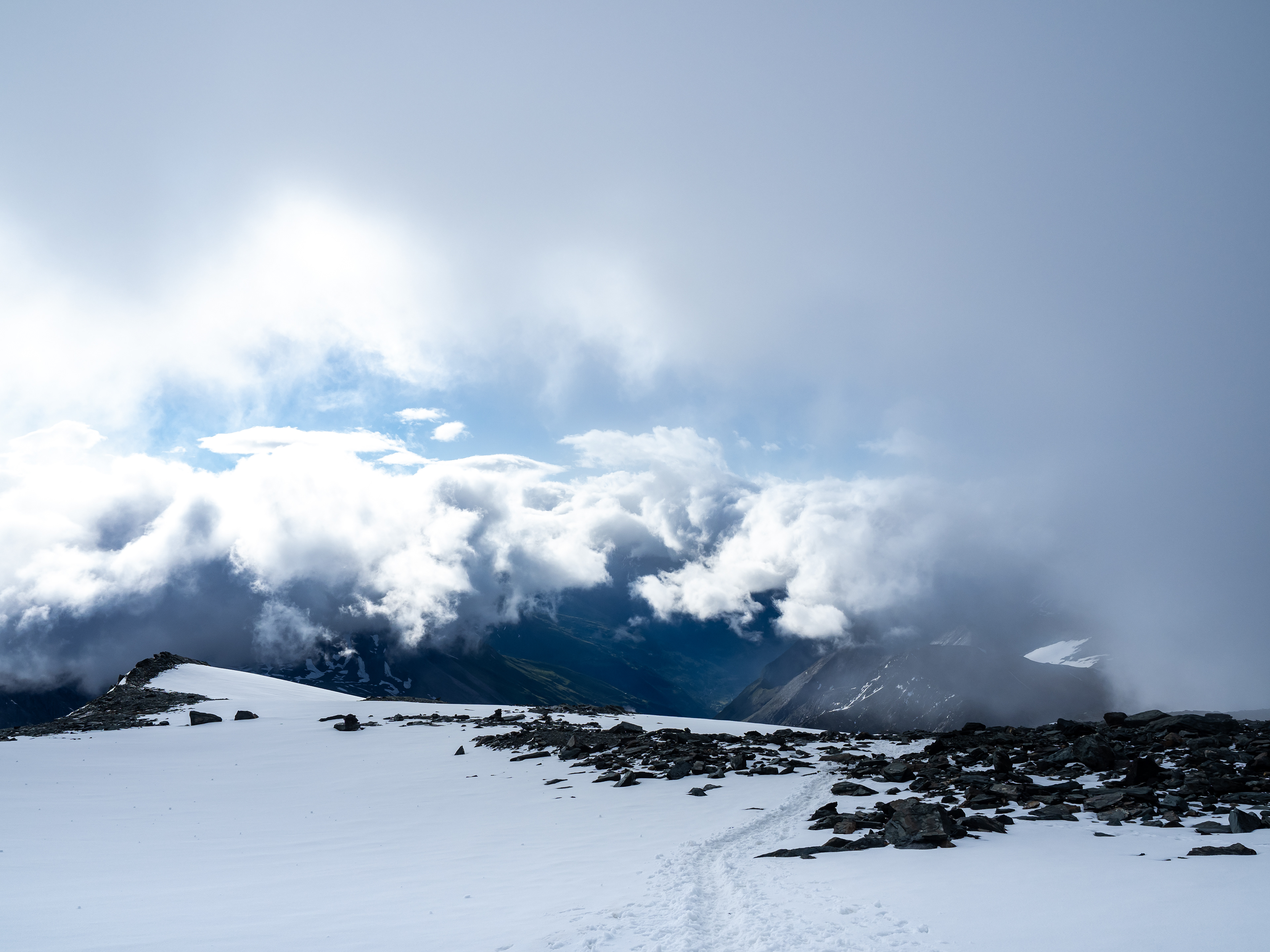 Ab und zu rissen die Wolken für kurze Zeit auf...