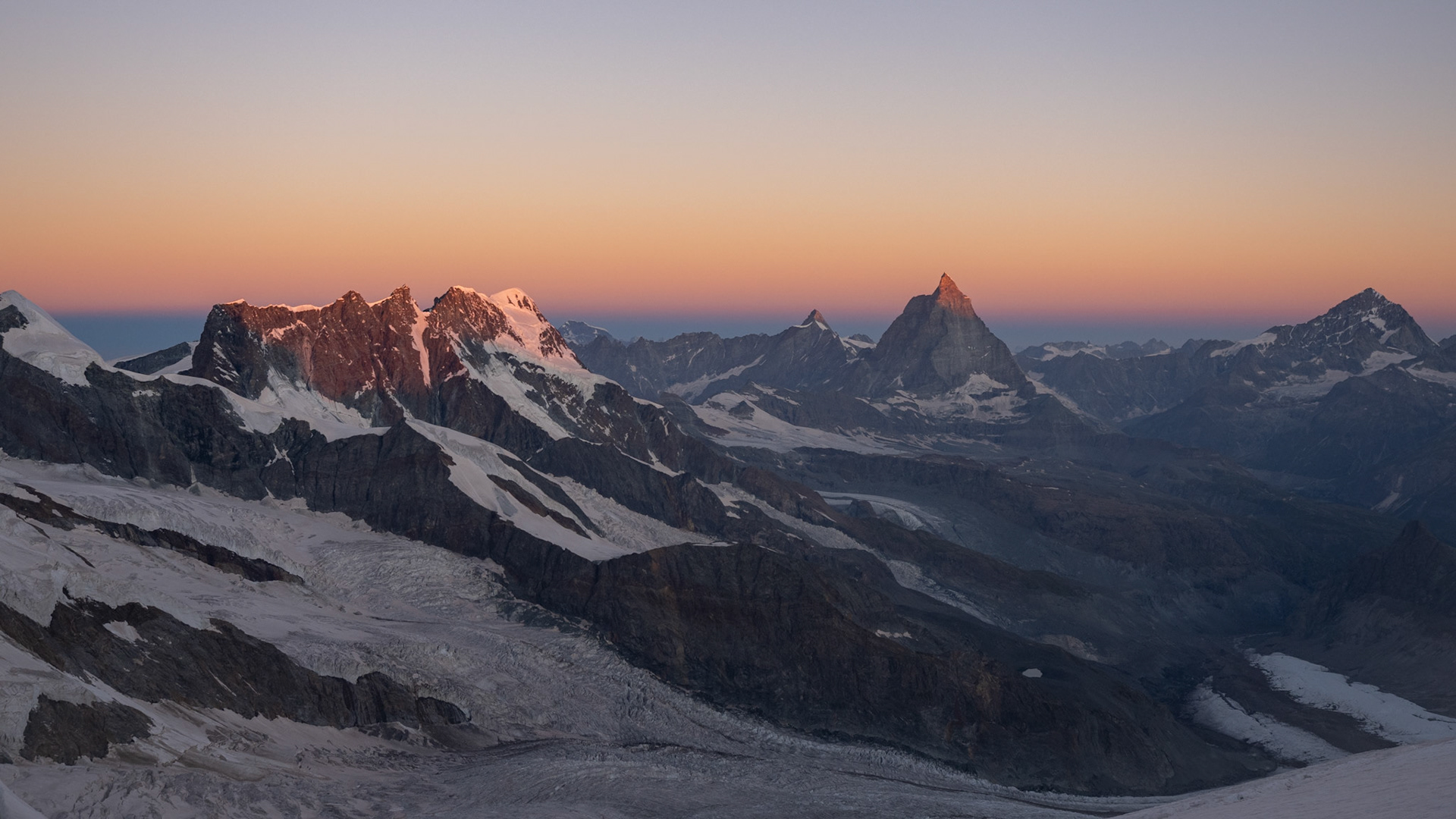Morgendämmerung mit Breithorn, Matterhorn und Dent Blanche